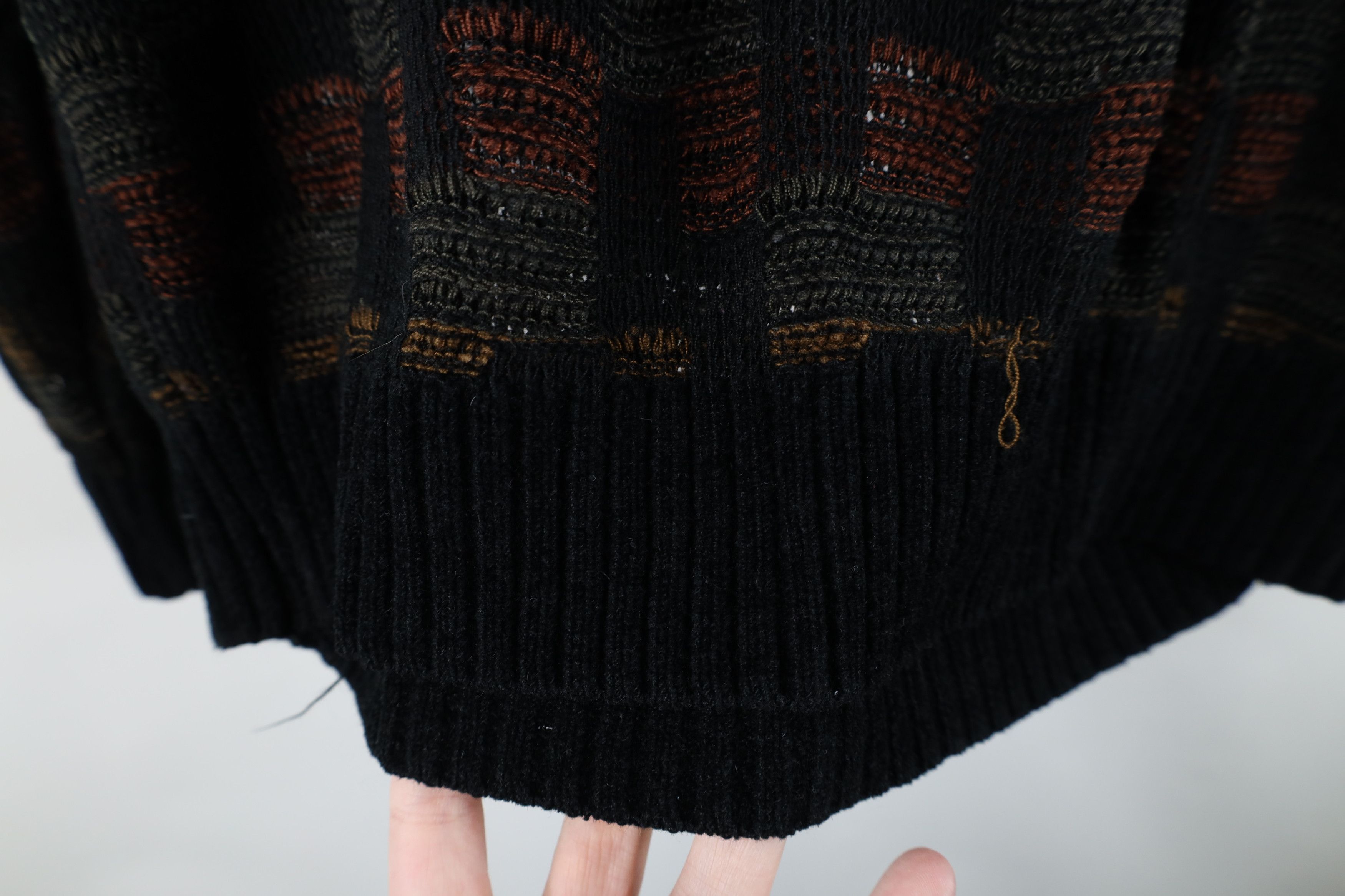 Vintage Vintage 90s Streetwear Rainbow Checkered Knit Sweater Size US M / EU 48-50 / 2 - 8 Thumbnail