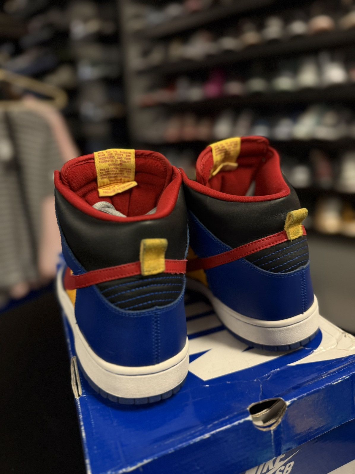 Nike Size 11 - Nike SB Dunk High Comic Boom Superman 305050-064 Size US 11 / EU 44 - 5 Thumbnail