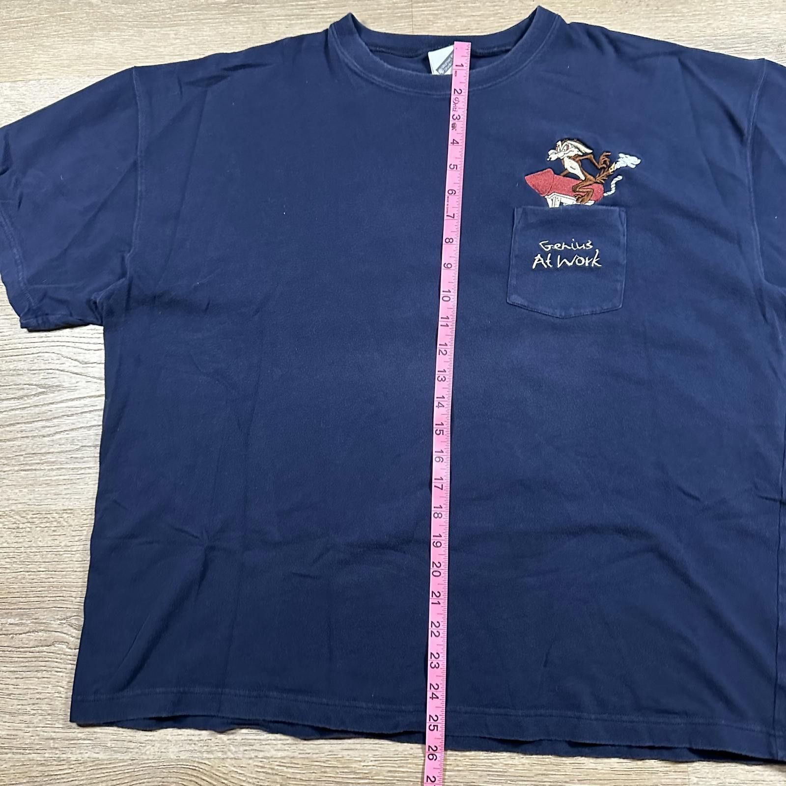 Warner Bros Warner Bros Men T-Shirt XXL Navy Blue Wile E. Coyote Genius Size US XXL / EU 58 / 5 - 6 Thumbnail