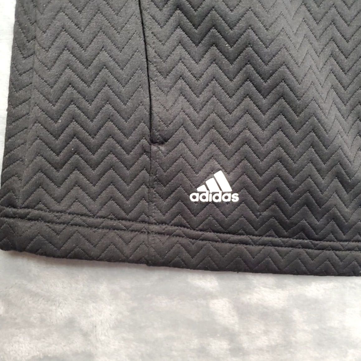 Adidas Adidas Jacket Womens M Black Textured Full Zip Thumbhole Performance Athletic Size M / US 6-8 / IT 42-44 - 3 Thumbnail