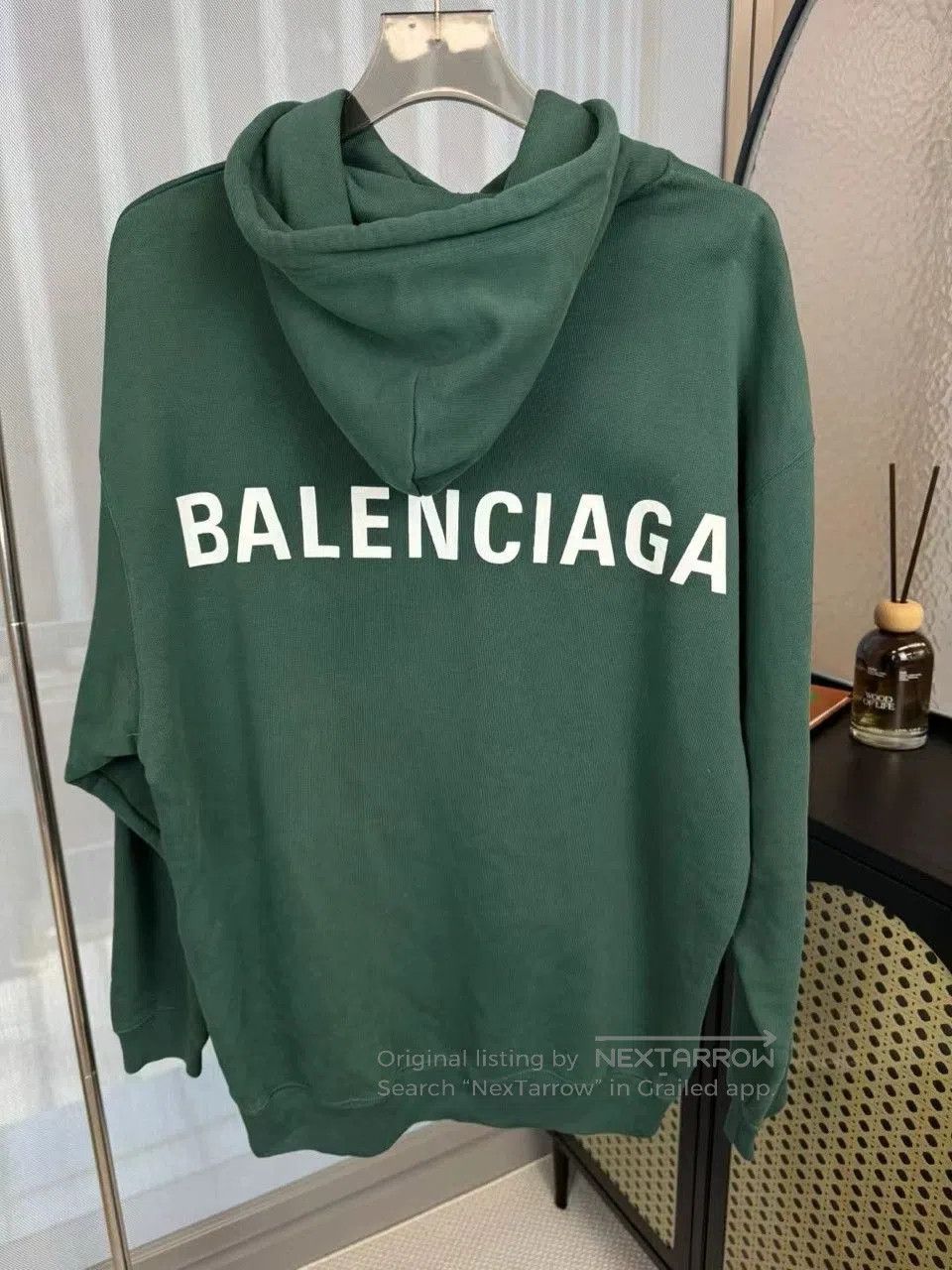 Balenciaga Balenciaga Green Back Logo Hoodie. Size US S / EU 44-46 / 1 - 2 Thumbnail