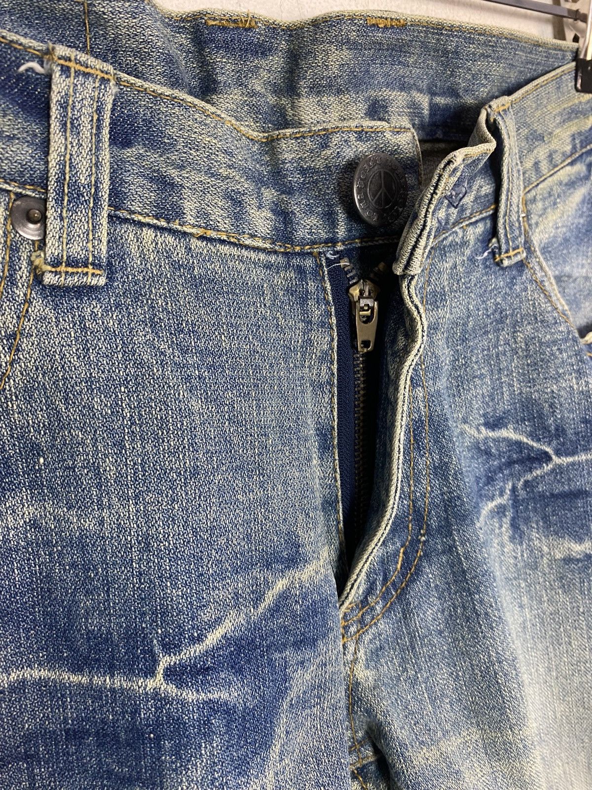 Japanese Brand Vintage Peace Denim Printed Distressed Hippie Jeans Size 33 Size US 33 - 7 Thumbnail