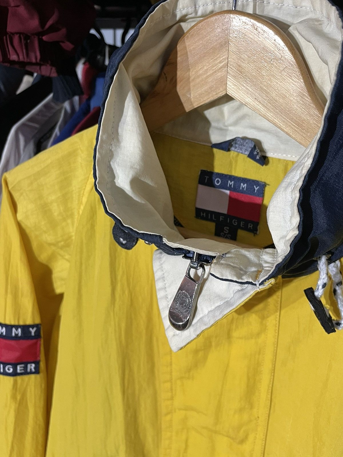 Tommy Hilfiger × Vintage Jacket Tommy Hilfiger Spell Out 90’s Vintage Size US S / EU 44-46 / 1 - 4 Thumbnail