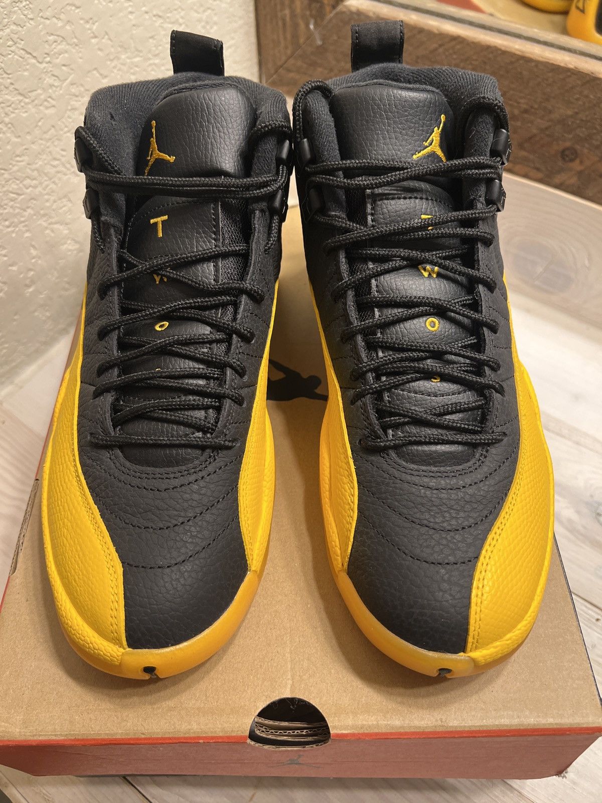 Jordan Brand × Nike Air Jordan 12 Retro University Gold Size US 8.5 / EU 41-42 - 5 Thumbnail