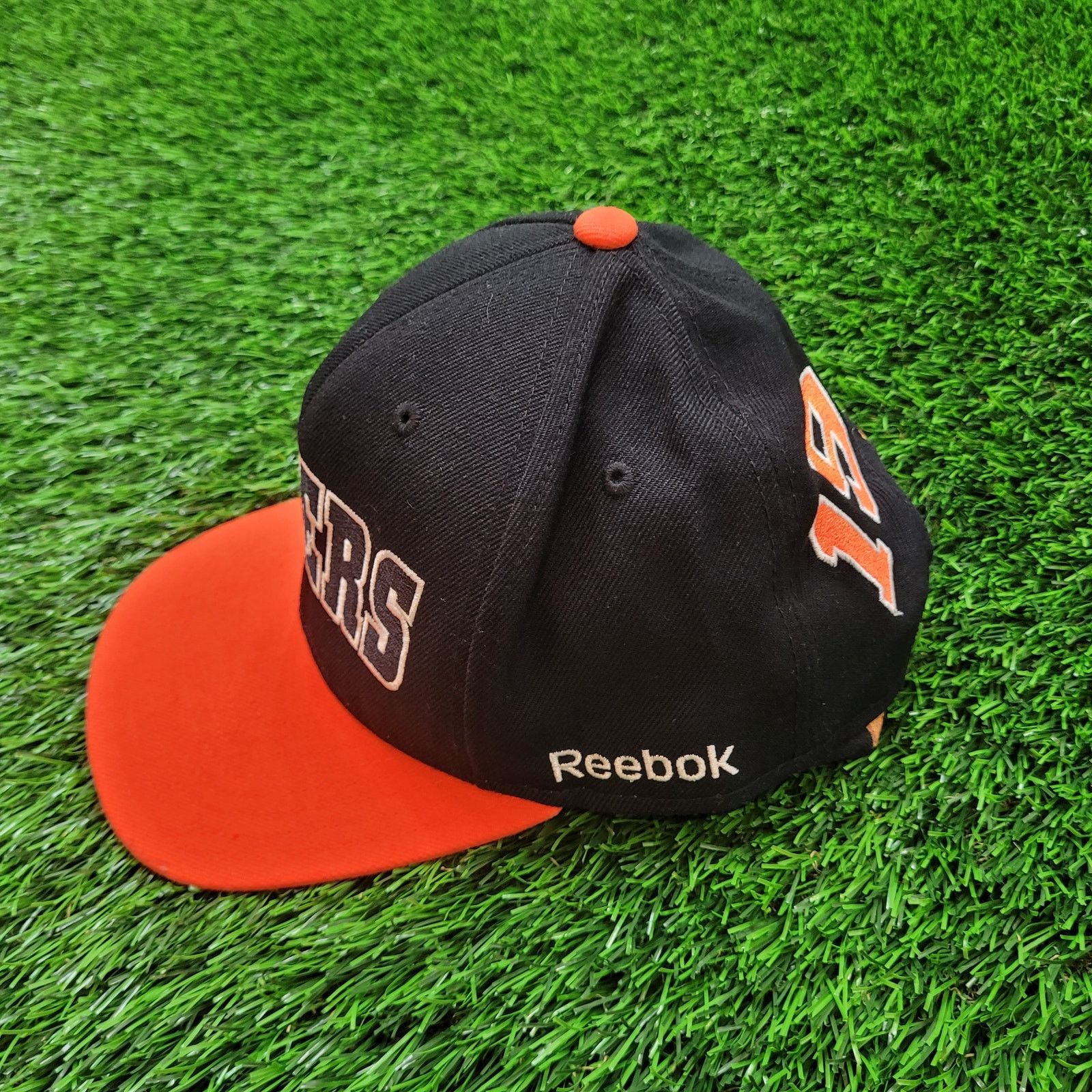 Reebok Reebok Flyers NHL Snapback Hat Flat Brim 1967 Throwback Size ONE SIZE - 2 Thumbnail