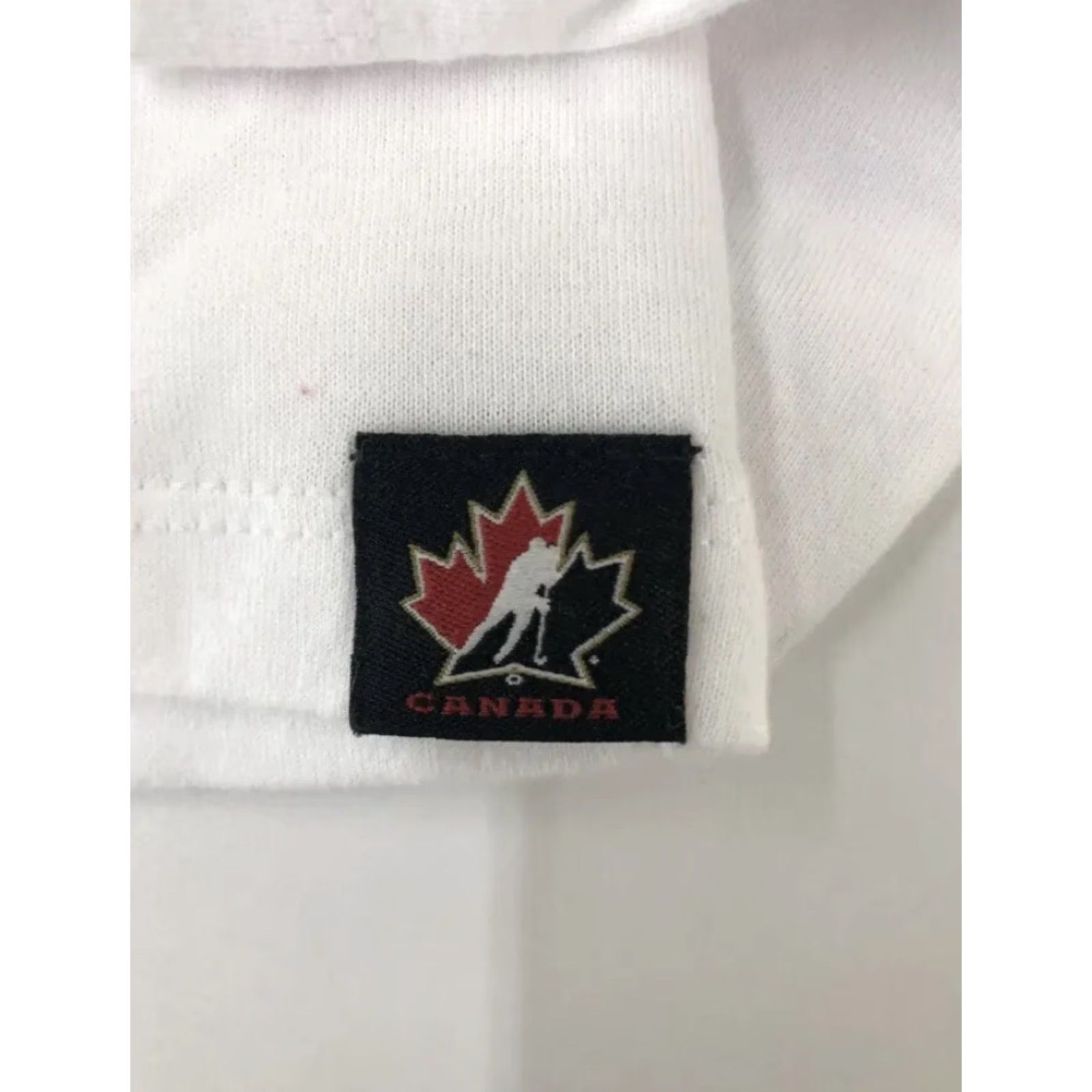 Nike NEW Nike DriFit Team Canada Red Maple Leaf Short Sleeve White Shirt S Womens Canada Size S / US 4 / IT 40 - 6 Thumbnail