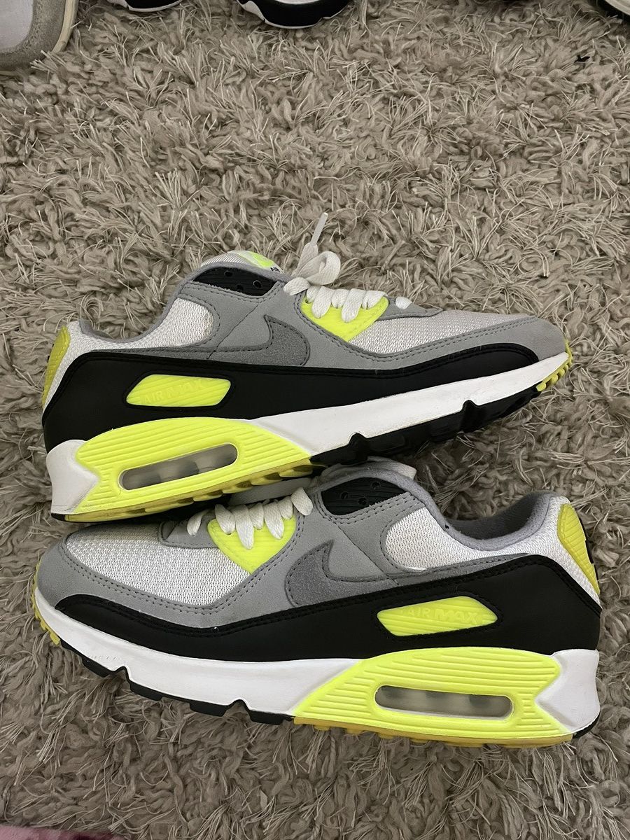 Nike Nike Air Max 90 Volt 2020 Size US 9.5 / EU 42-43 - 2 Thumbnail