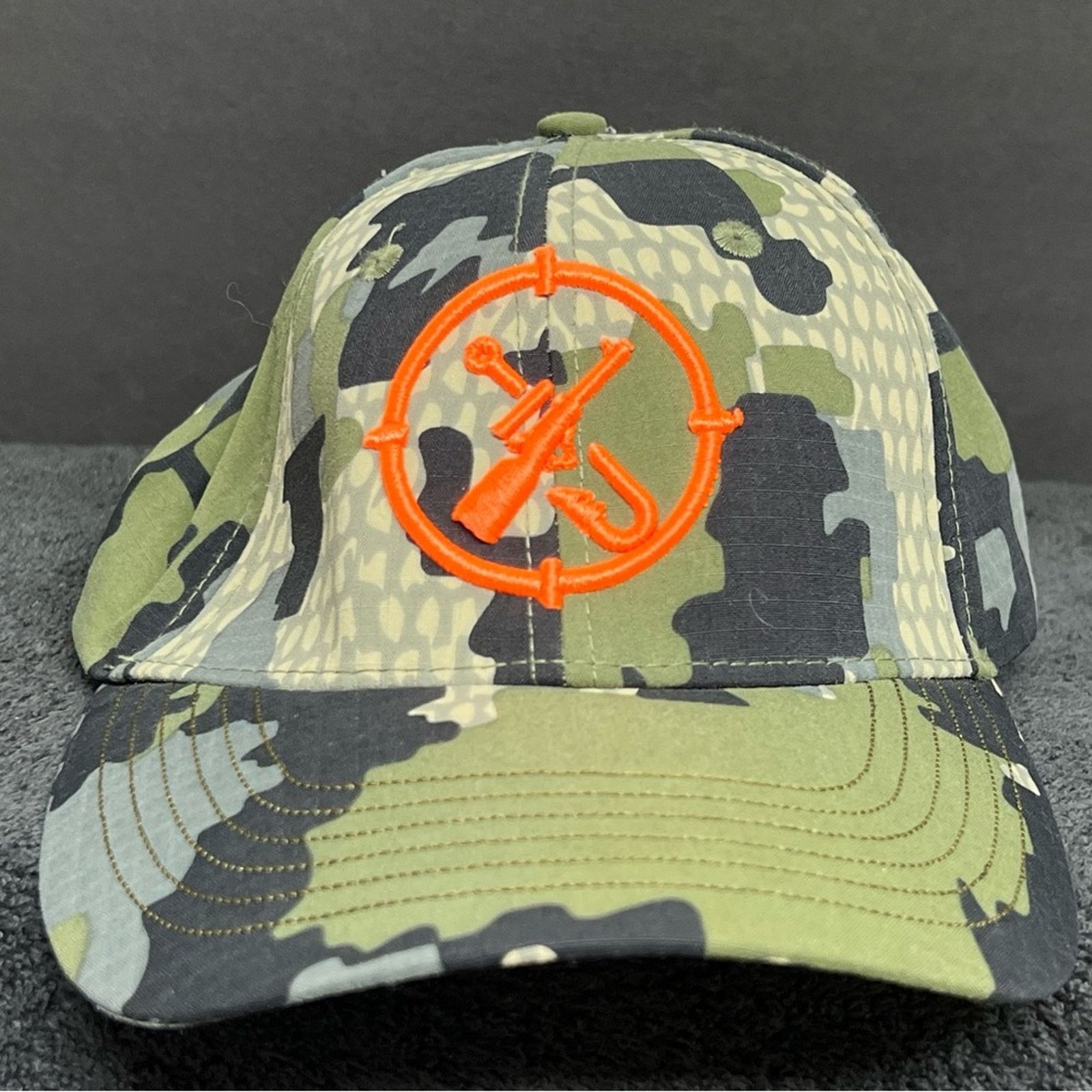 Other KUIU Camo Hat - Adjustable - Embroidered- Family, Fish, Hunt Size ONE SIZE - 1 Thumbnail
