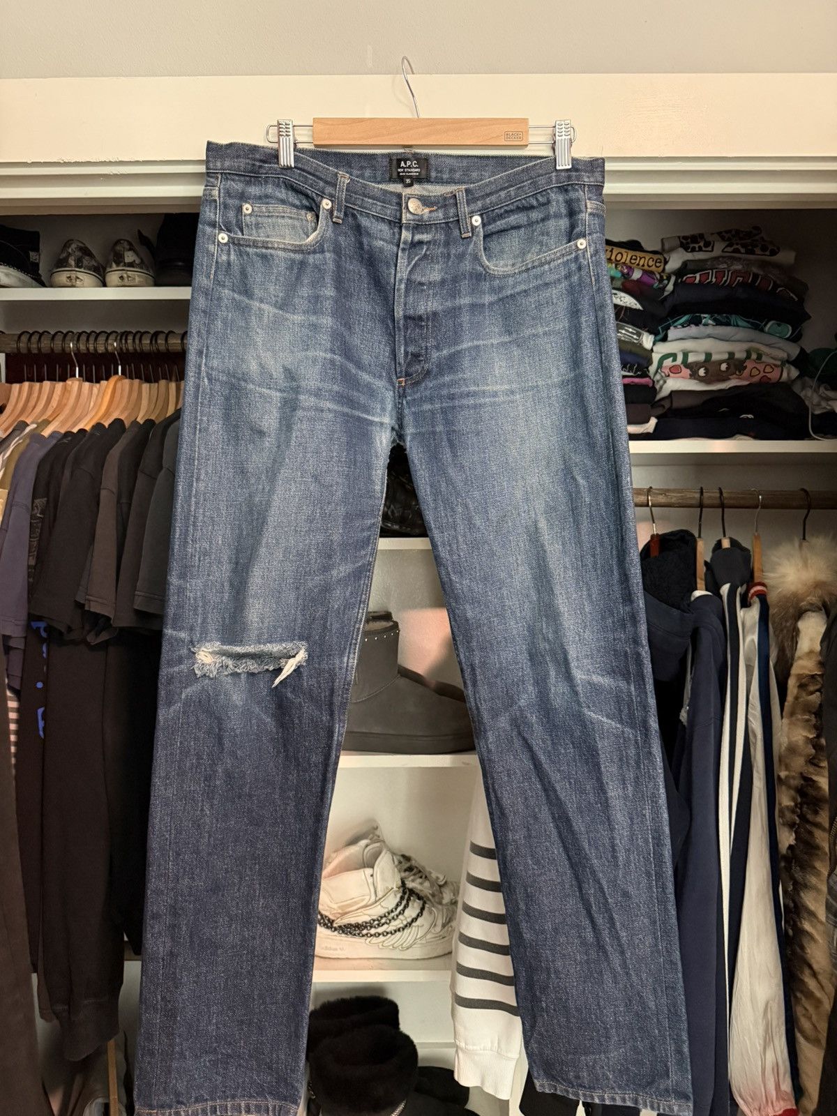 A.P.C. A.P.C Denim Jeans with single knee blowout Size US 35 - 1 Thumbnail