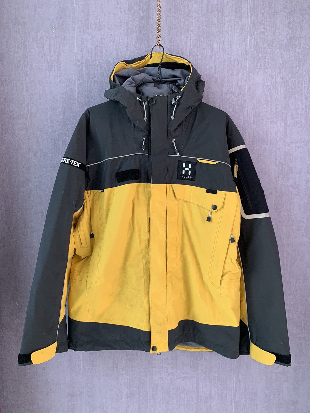 image of Goretex x Haglofs Vintage Gore-Tex Recco System Jacket in Black Yellow, Men's (Size XL)