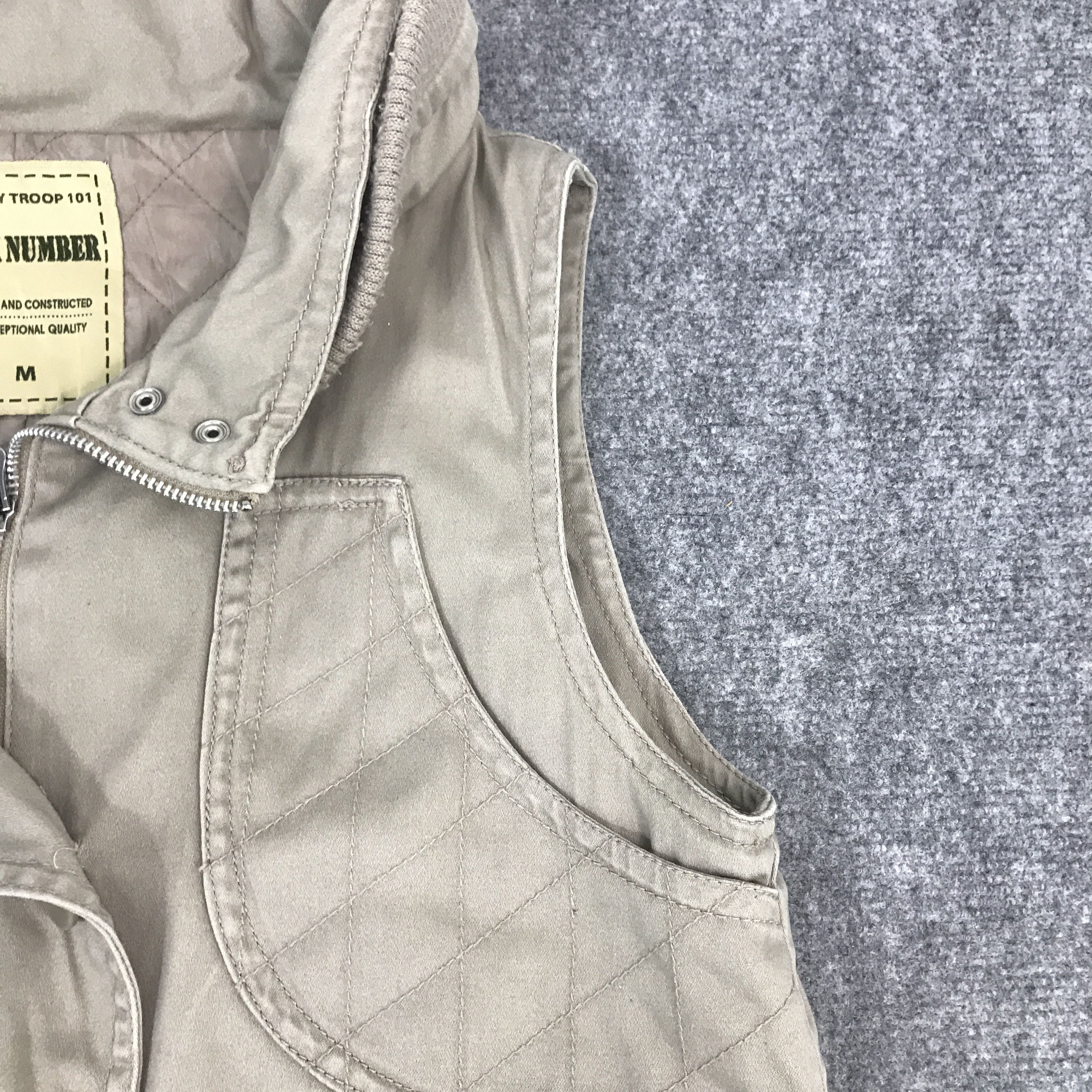 Japanese Brand Rare back number punk style japan vest Size US M / EU 48-50 / 2 - 5 Thumbnail