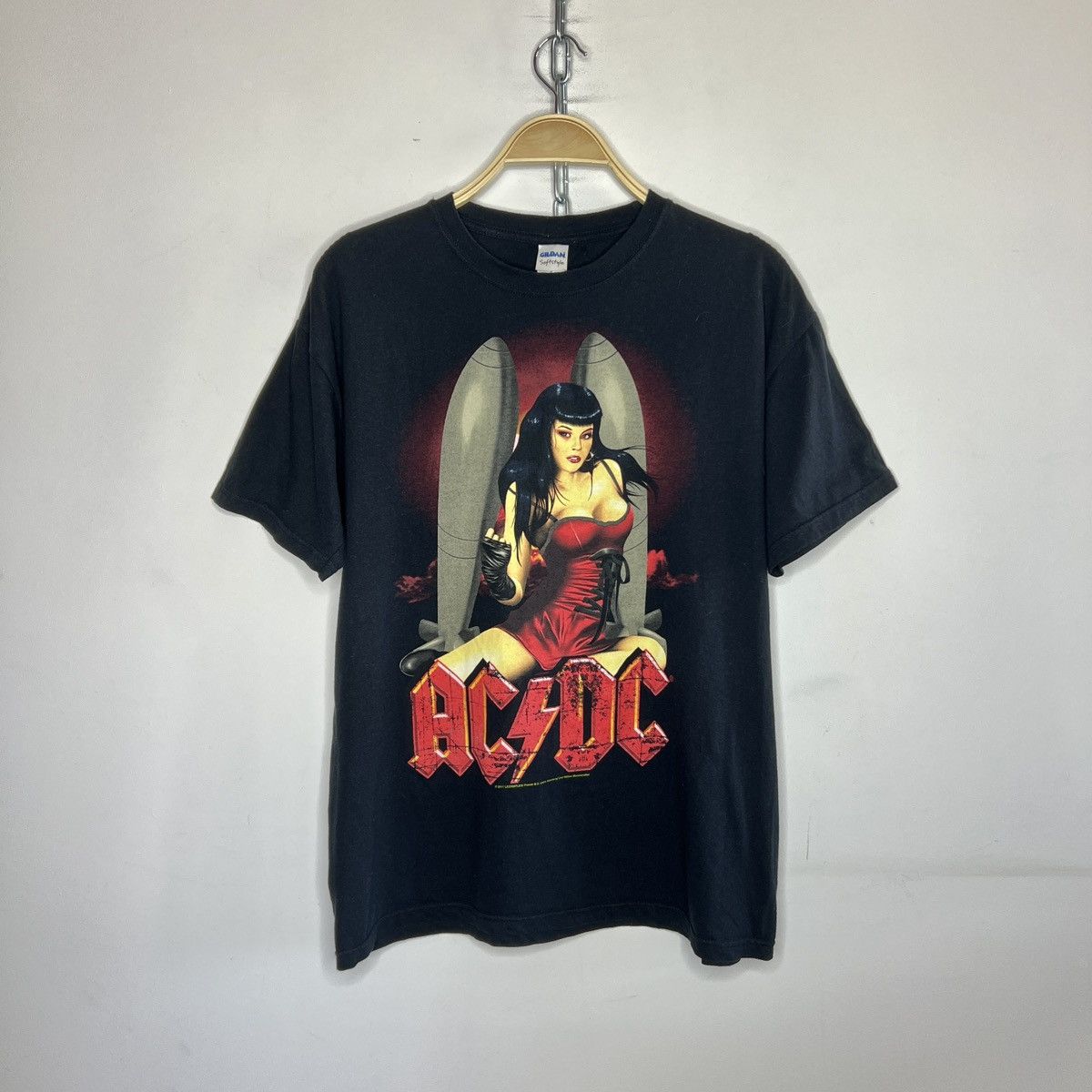 AC/DC × Band Tees × Vintage AC DC Vintage 2011 Nudie Sexy Pin Up Girl Tshirt Tee Size US M / EU 48-50 / 2 - 1 Thumbnail