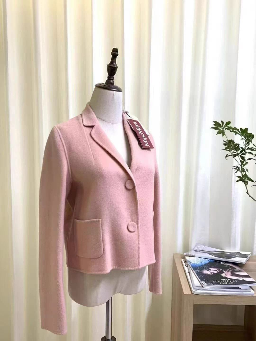 Max Mara Maxmara Wool Blazer US36 NWT Spare Buttons Size S / US 4 / IT 40 - 2 Thumbnail