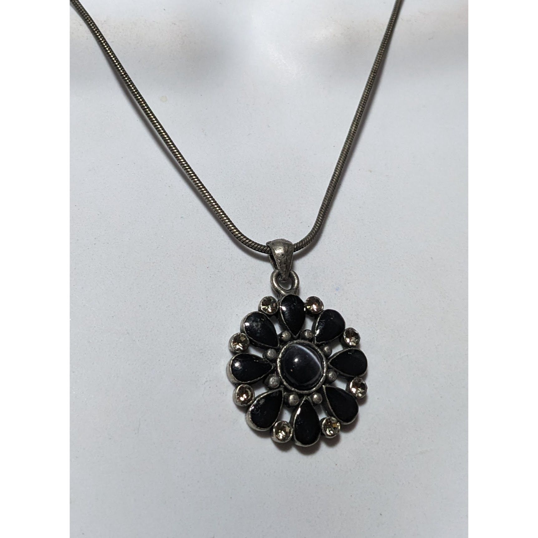 Other Gothic Floral Cateye Gem Pendant Necklace Size ONE SIZE - 8 Thumbnail