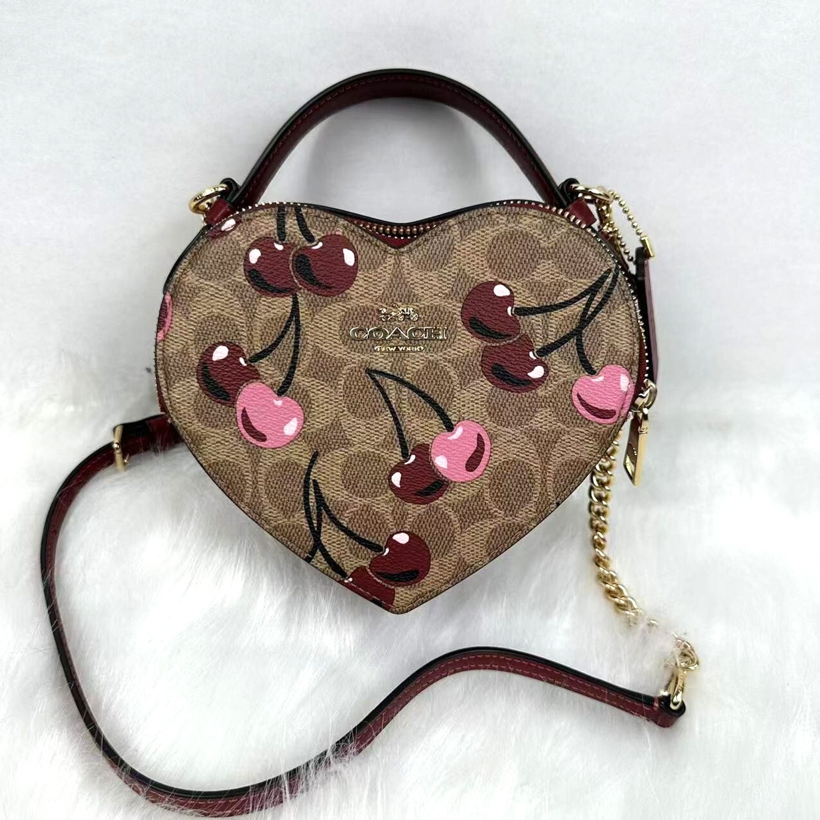 Coach Heart Crossbody Bag In Sig Canvas Cherry Print Tan NWT in Brown, Women's