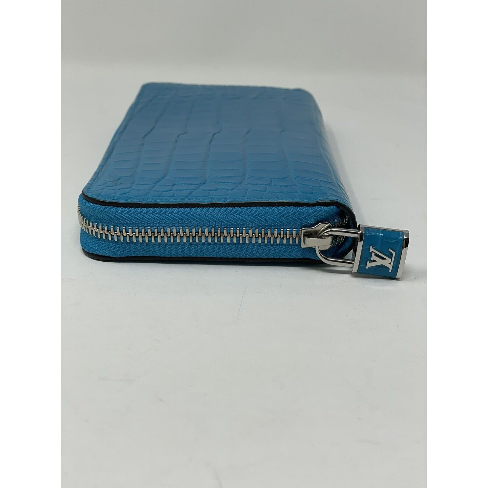 Louis Vuitton Alligator Zippy WalletLock Zipper Pull NEW Retail 7k N98165 Size ONE SIZE - 9 Thumbnail
