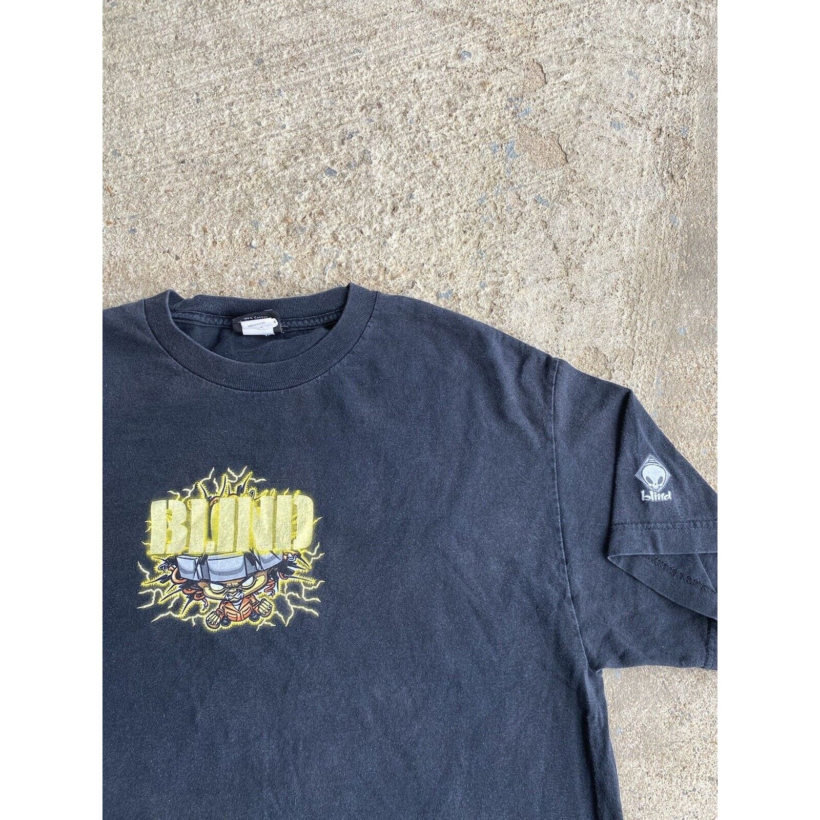 Shorty's Skateboards Vintage 90’s Y2K Blind Skateboard Electric Head Faded Shirt Size US L / EU 52-54 / 3 - 3 Thumbnail