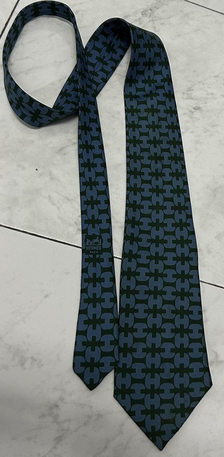 Hermes VINTAGE HERMES FULL H TIE Size ONE SIZE - 1 Thumbnail