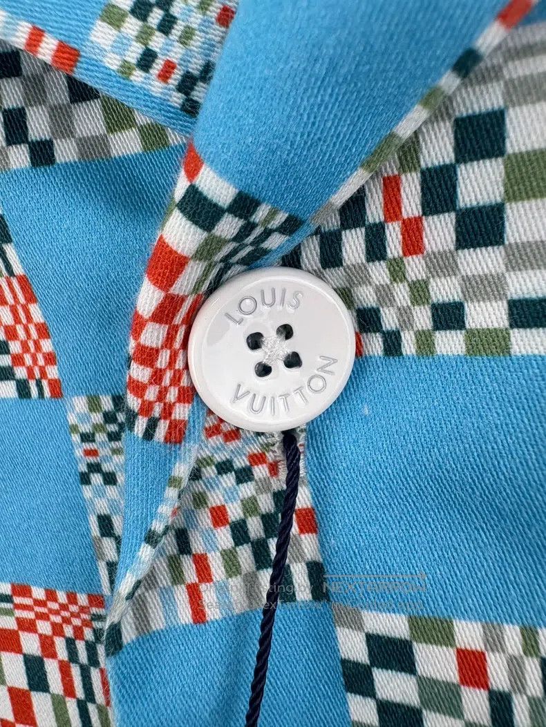 Louis Vuitton Louis Vuitton Checkerboard checkerboard blue short-sleeved Size US S / EU 44-46 / 1 - 5 Thumbnail