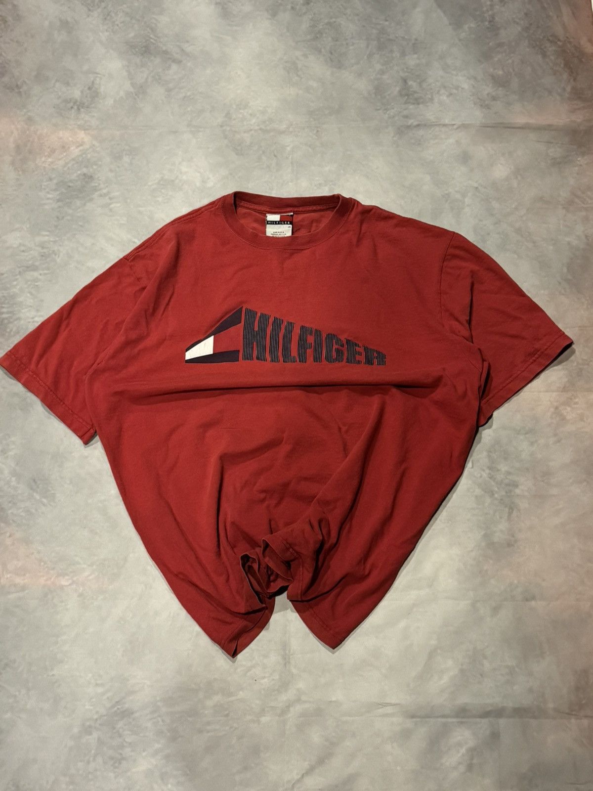 Tommy Hilfiger Tommy Hifliger 90’s vintage made in USA TEE Size US L / EU 52-54 / 3 - 1 Thumbnail