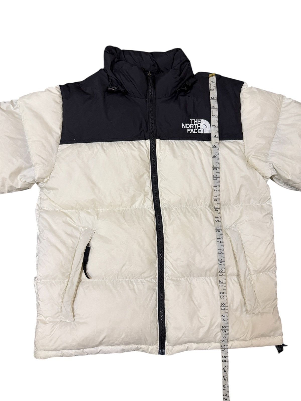 The North Face The North Face 700 Retro Nuptse Jacket TNF White/TNF Black Size US L / EU 52-54 / 3 - 12 Thumbnail