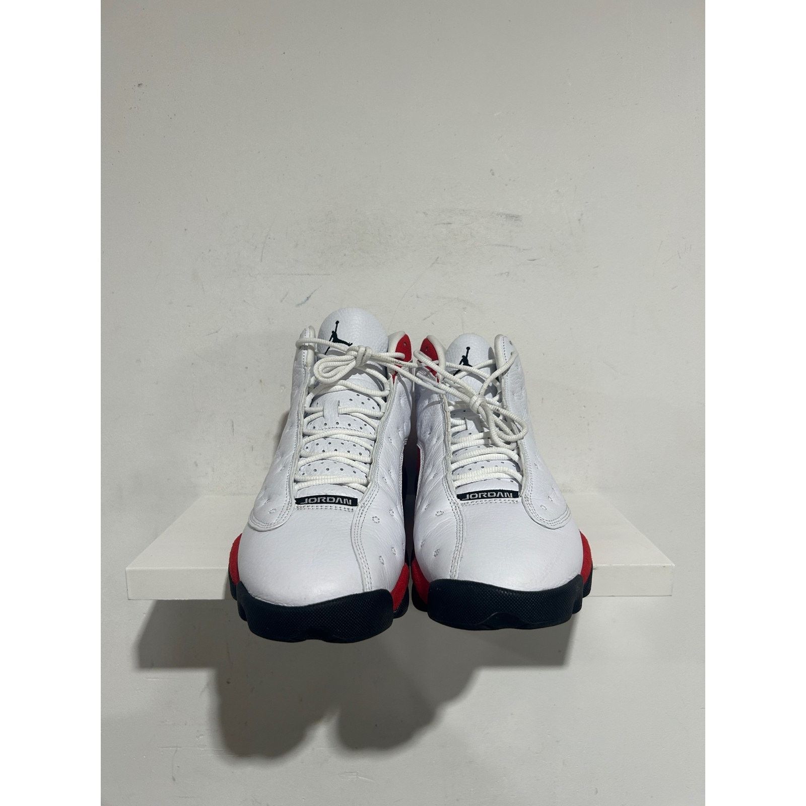 Nike JORDAN 13 RETRO 'OG CHICAGO 2026' SIZE 12 PREOWNED Size US 12 / EU 45 - 4 Thumbnail