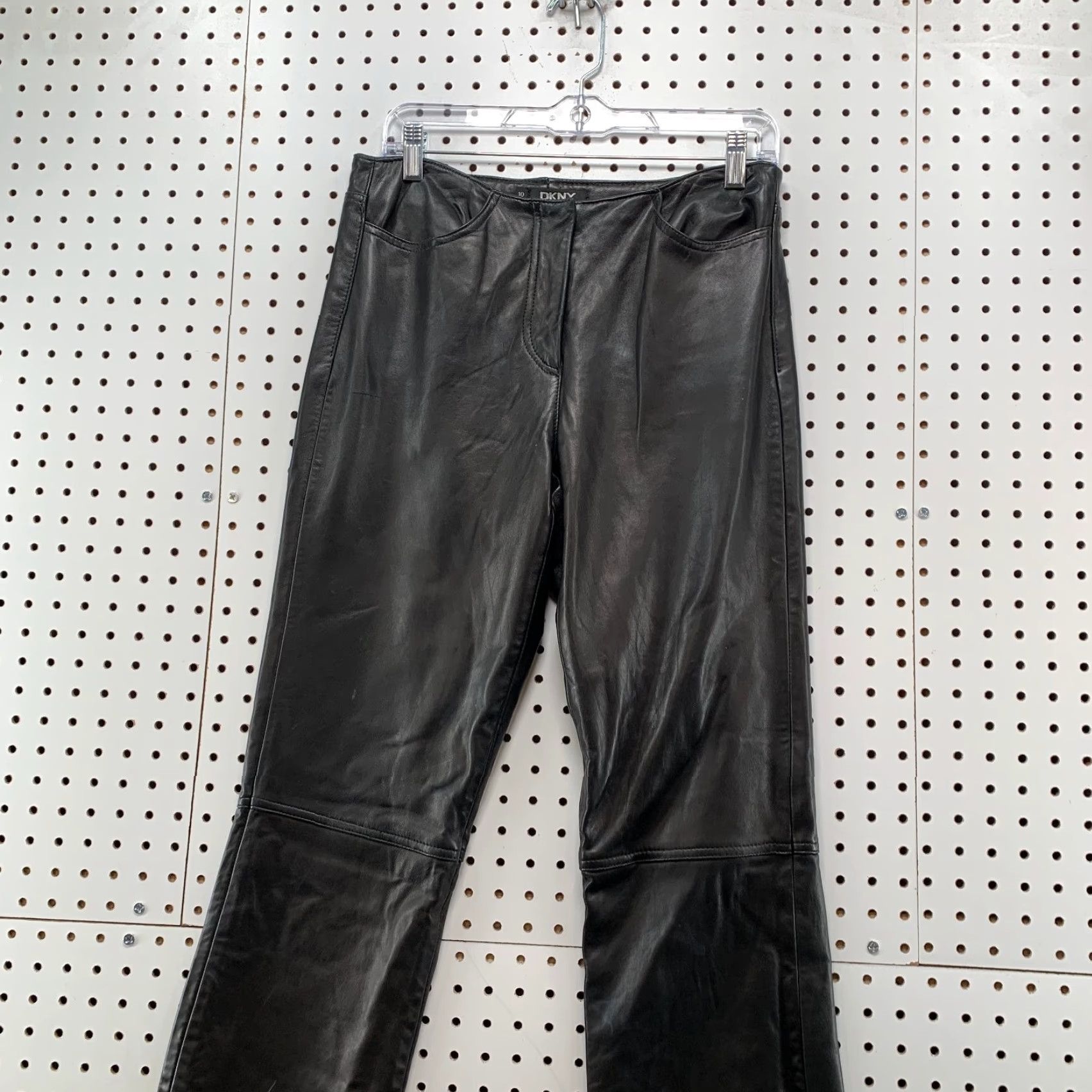 DKNY VINTAGE DKNY Low Rise Leather Pants Womens Size 10 Black 30x31.5 DKNY Pants Women Leather Vintage 10 Black 30x31.5 Size 32" / US 10 / IT 46 - 4 Thumbnail