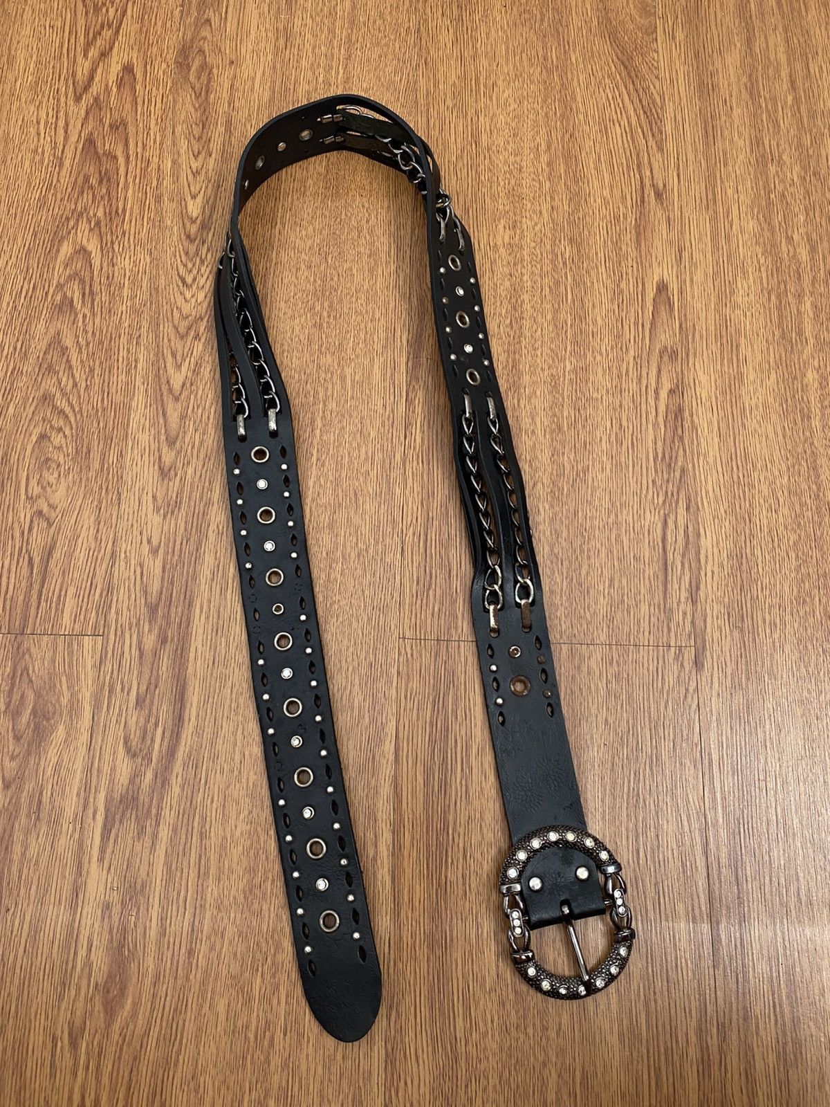 Crystal ringer chain 100% leather belt