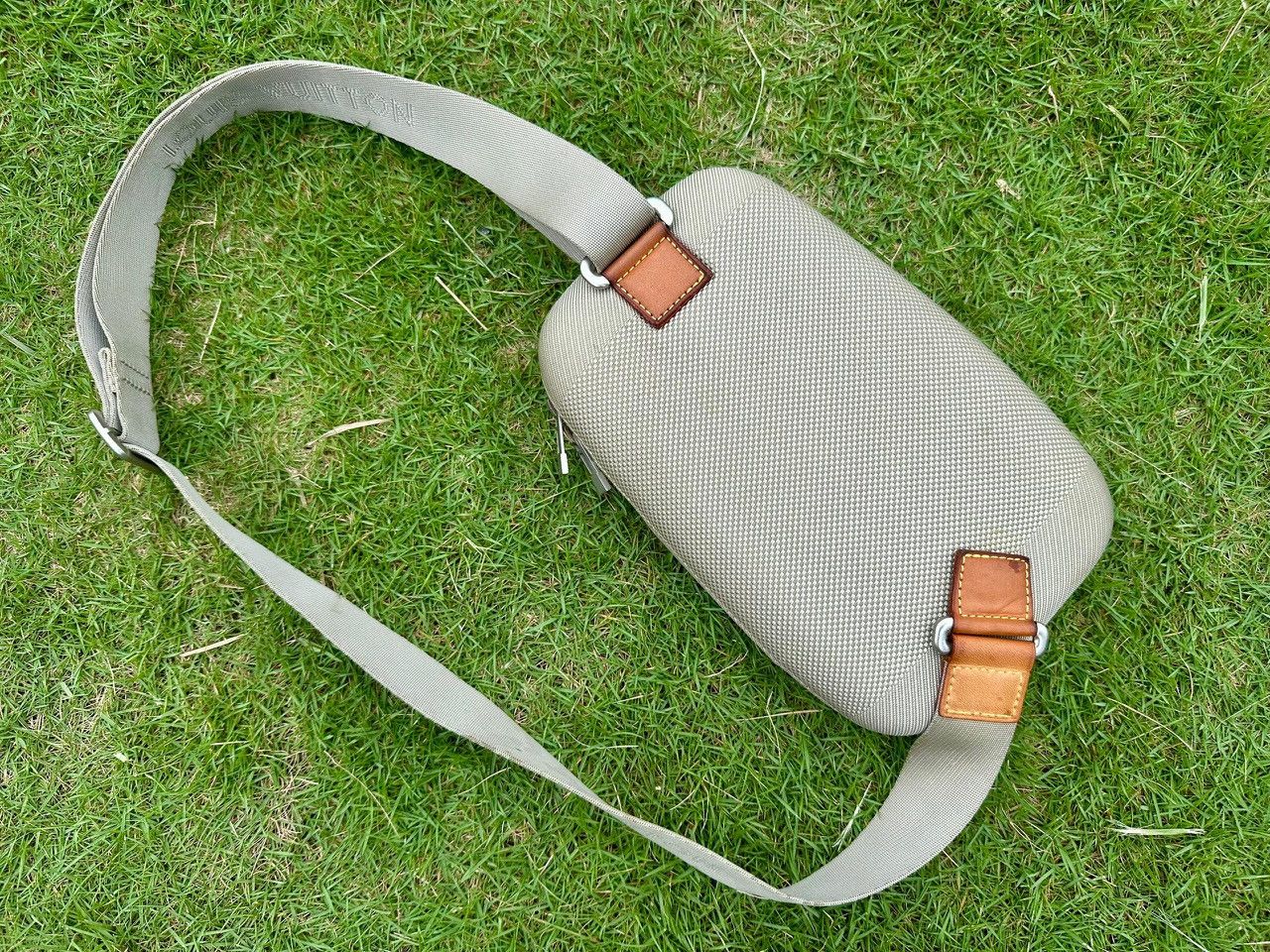 Louis Vuitton Authentic Louis Vuitton Damier Geant Mage Bum/Belt Bag Size ONE SIZE - 2 Thumbnail