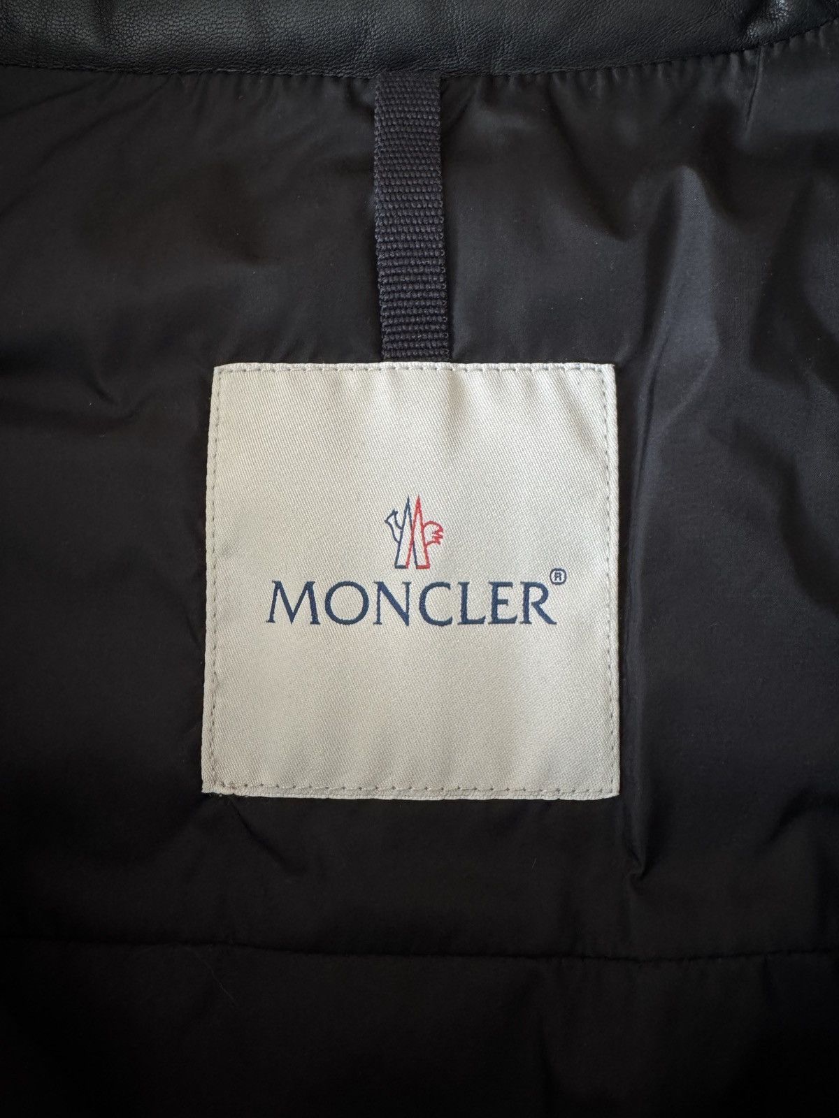 Moncler 🔥🔥🔥 Moncler Dupres Leather Vest Size US M / EU 48-50 / 2 - 8 Thumbnail