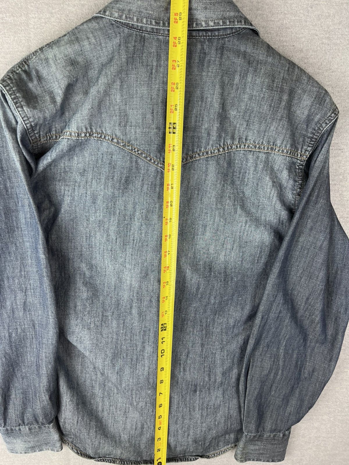 Vintage × Wrangler Wrangler Retro Premium Denim Mens Small Chambray Shirt Pearl Size US S / EU 44-46 / 1 - 5 Thumbnail