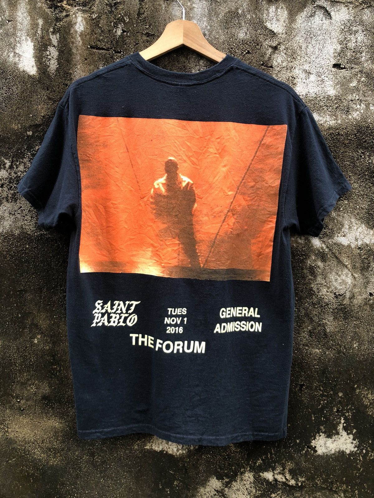 Band Tees × Kanye West × Rap Tees 2016 Kanye West "Saint Pablo" Tshirt Size US M / EU 48-50 / 2 - 1 Thumbnail