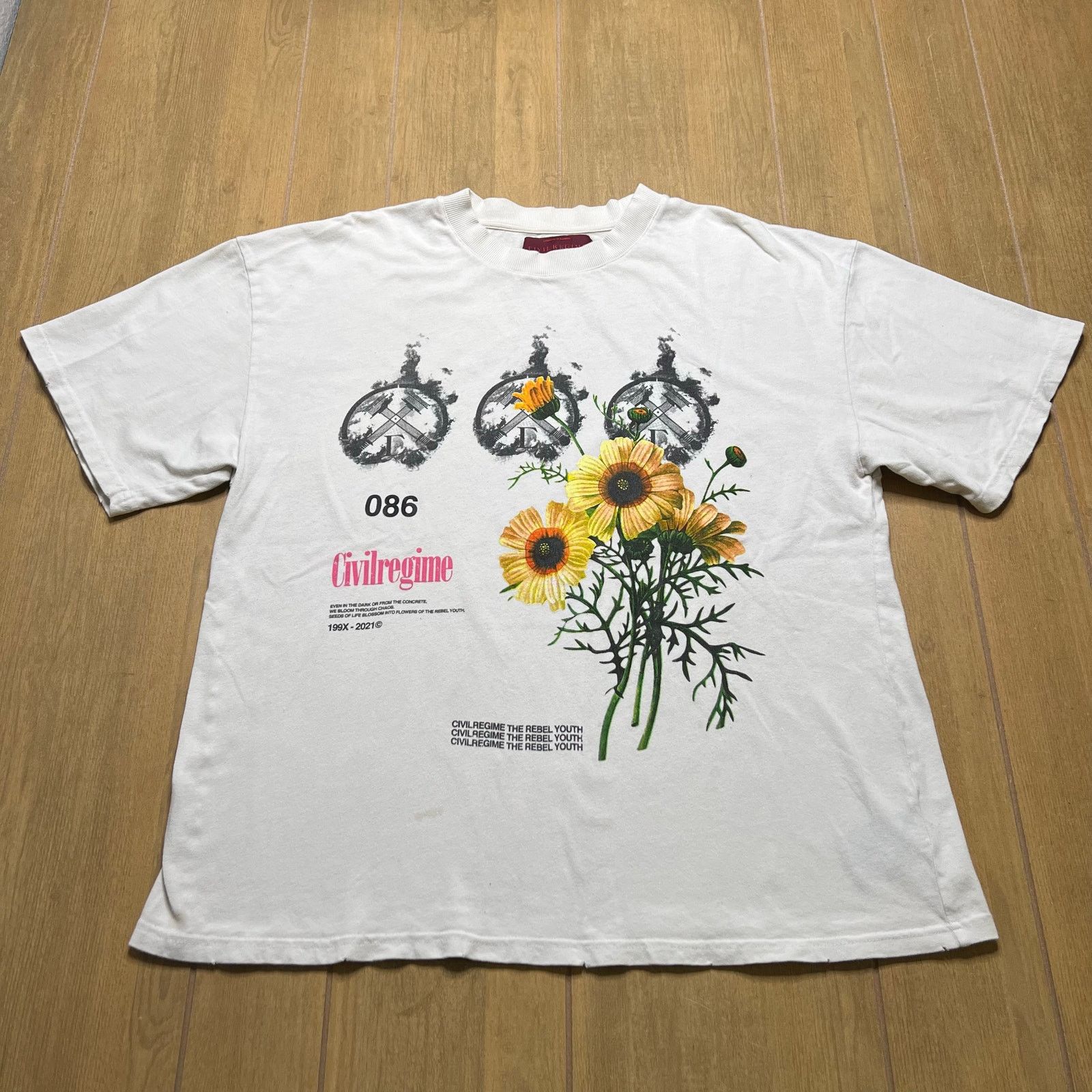 Civil Regime Civil Regime Floral Graphic T Shirt Mens L Streetwear Y2K Size US L / EU 52-54 / 3 - 1 Thumbnail