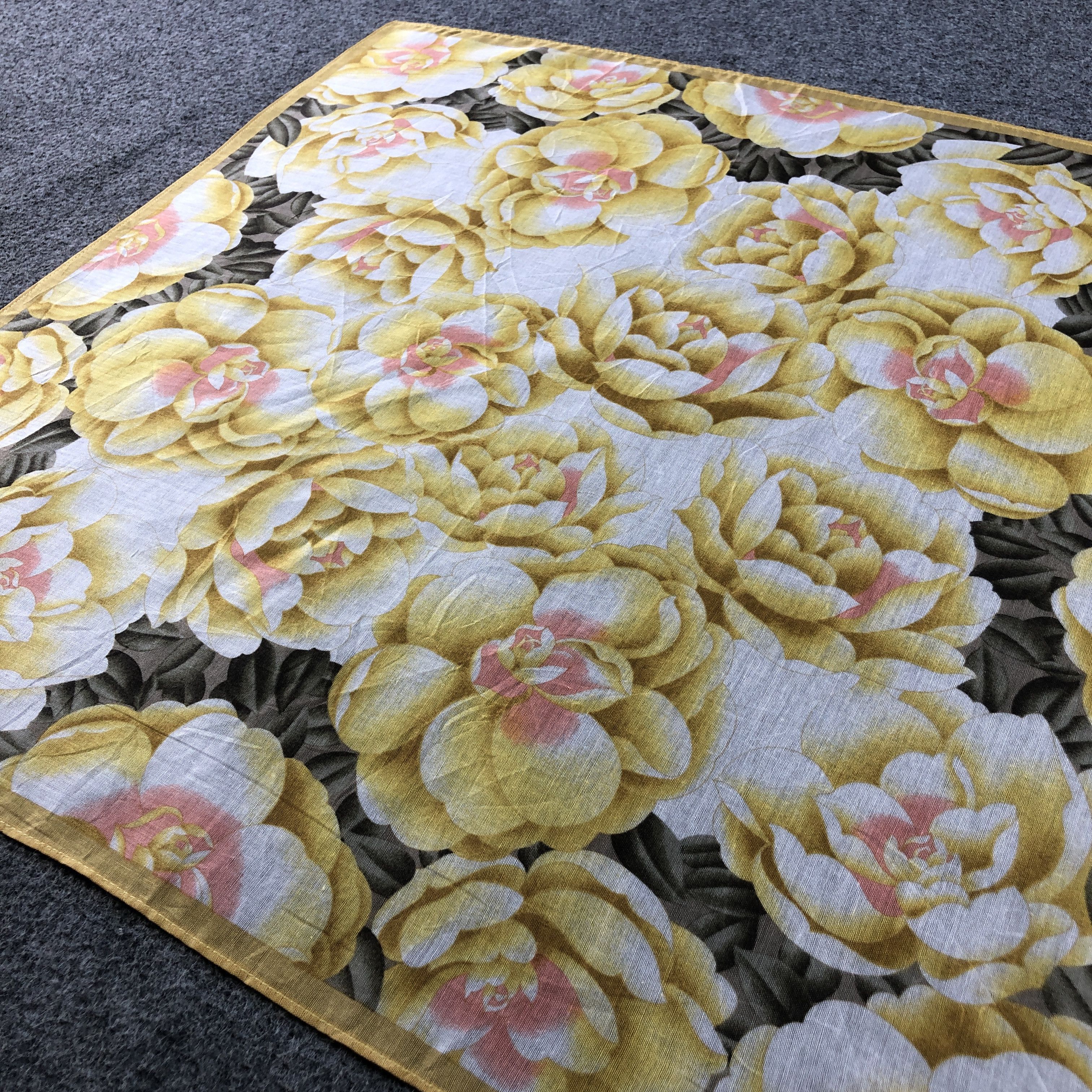 Kenzo Kenzo Floral Handkerchief Neckerchief Bandana H2376 Size ONE SIZE - 3 Thumbnail