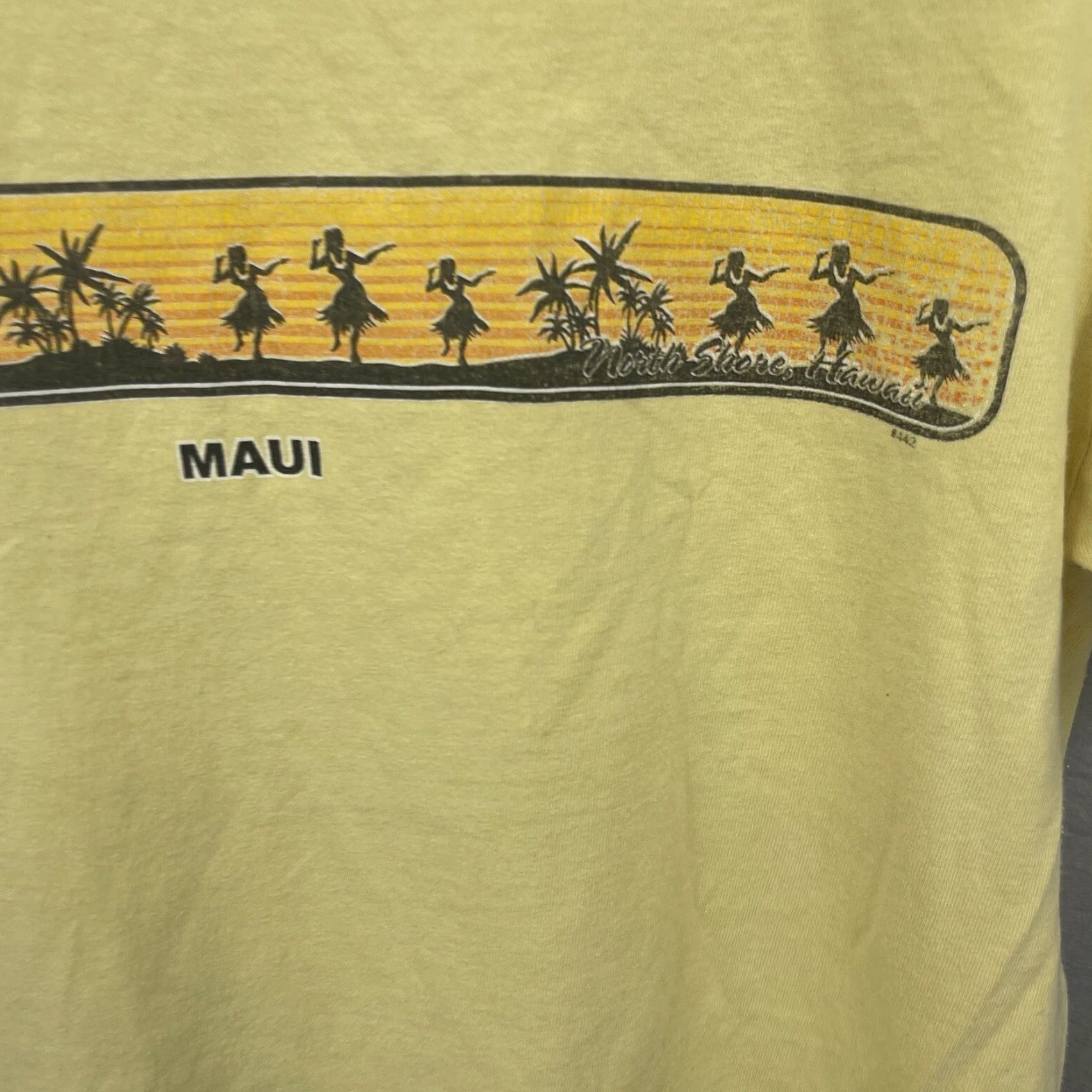 Fruit Of The Loom VINTAGE Fruit of the Loom Hawaii Shirt Adult M Yellow 1990s Aloha Logo Tee Mens M Size US M / EU 48-50 / 2 - 5 Thumbnail