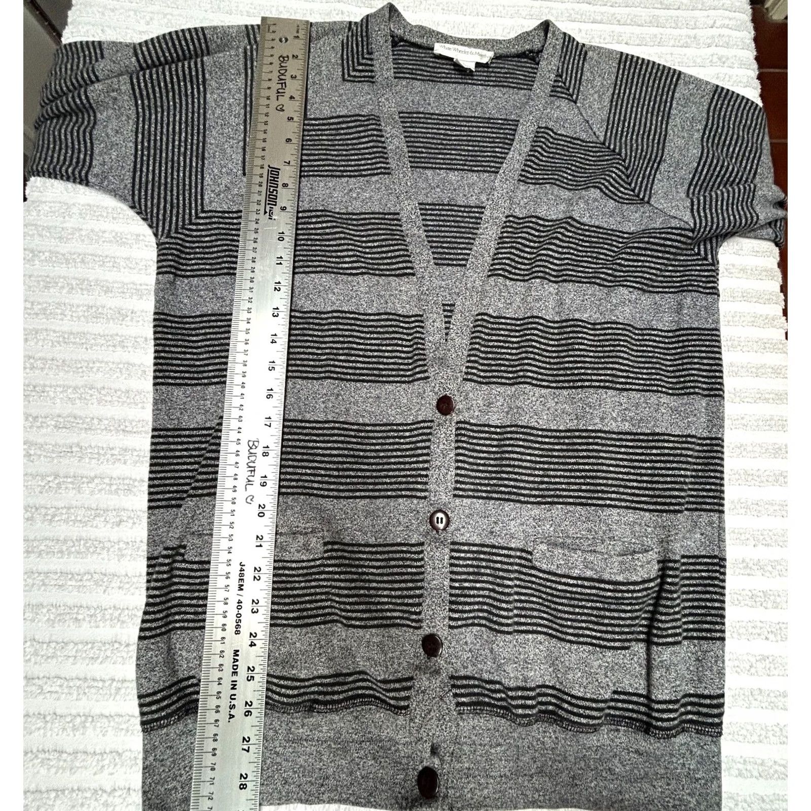 Vintage White Wheeler & Martha Womens Cardigan Sweater Button Front V-Neck Striped Large Gray Cotton Knit Pullover Flat Measurements L Womens Cardigan Size L / US 10 / IT 46 - 8 Thumbnail