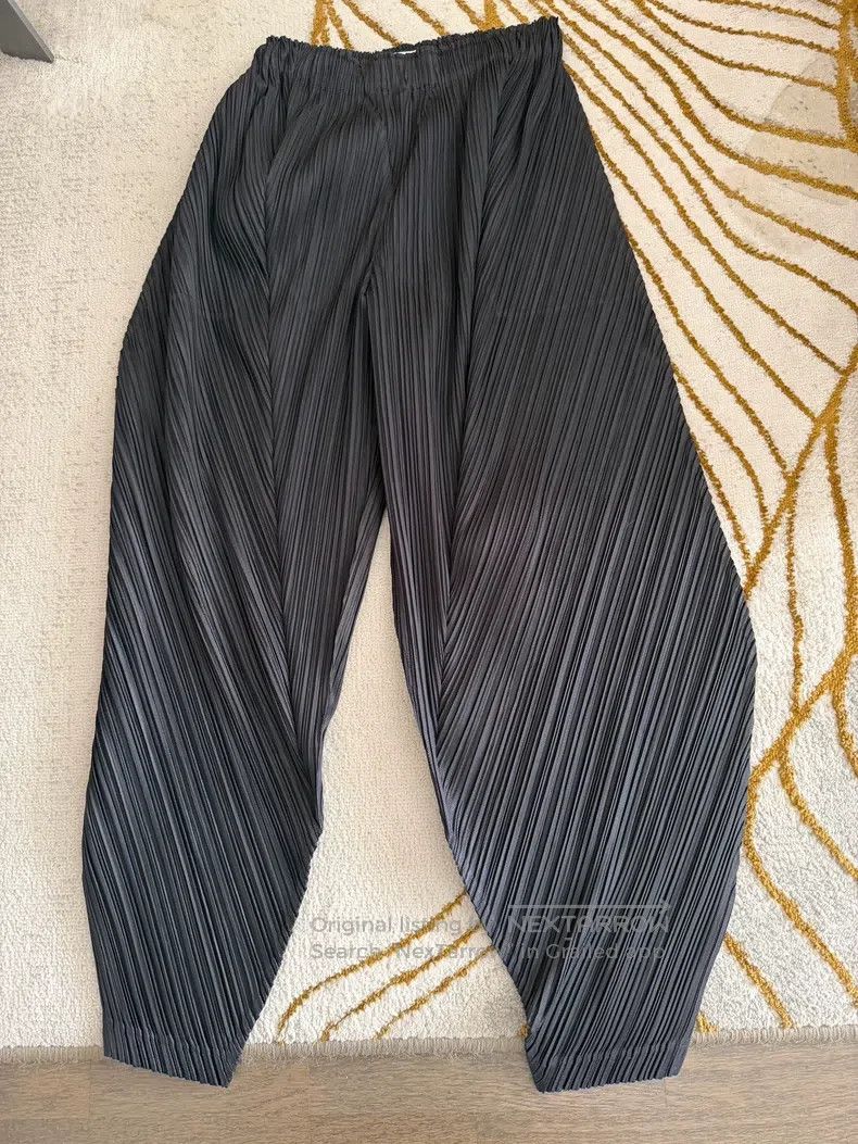 Issey Miyake Issey Miyake size:3 Black Pleated Asymmetric Pants Size 31" - 1 Thumbnail