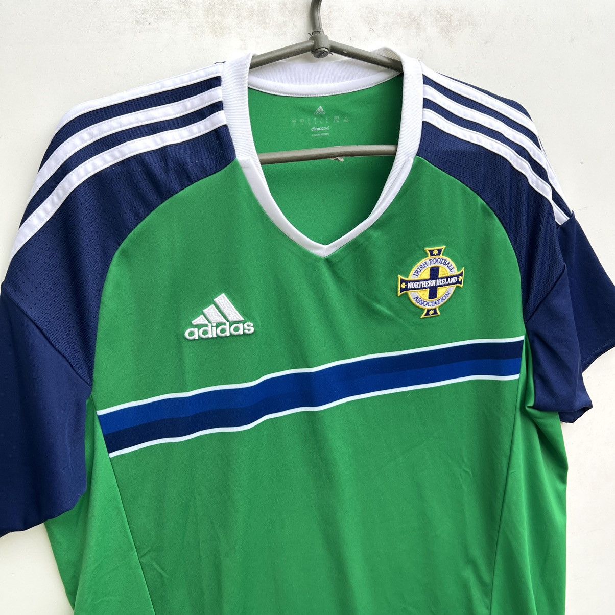 Adidas NORTHERN IRELAND 2016 2017 FOOTBALL SOCCER JERSEY ADIDAS Size US L / EU 52-54 / 3 - 2 Thumbnail