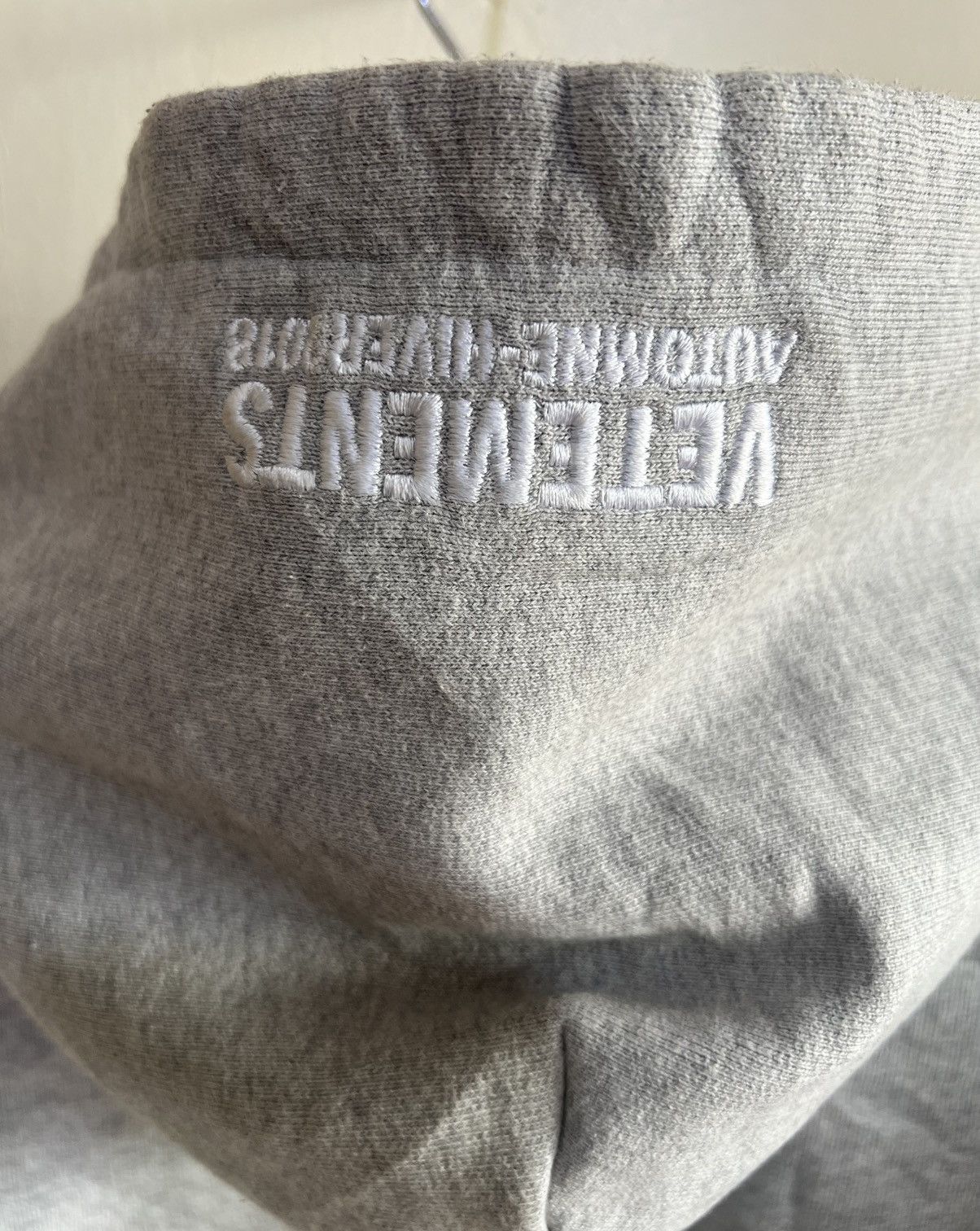 Vetements FW18 VETEMENTS MISSPLACED HOODIE Size US S / EU 44-46 / 1 - 5 Thumbnail