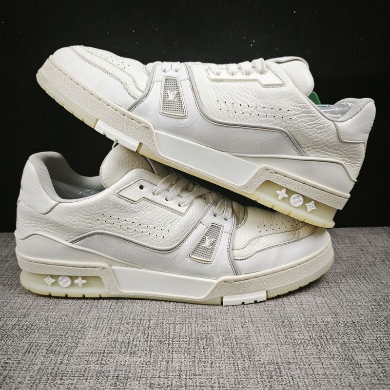 Louis Vuitton Louis Vuitton Trainer White Low-Top Fashion Sneakers - Size US 9.5 / EU 42-43 - 3 Thumbnail