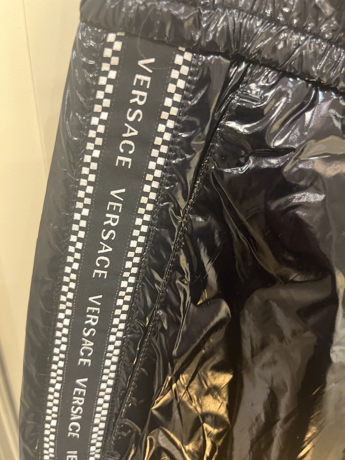 Versace Shiny sweatpants size 46 Size US 30 / EU 46 - 5 Thumbnail