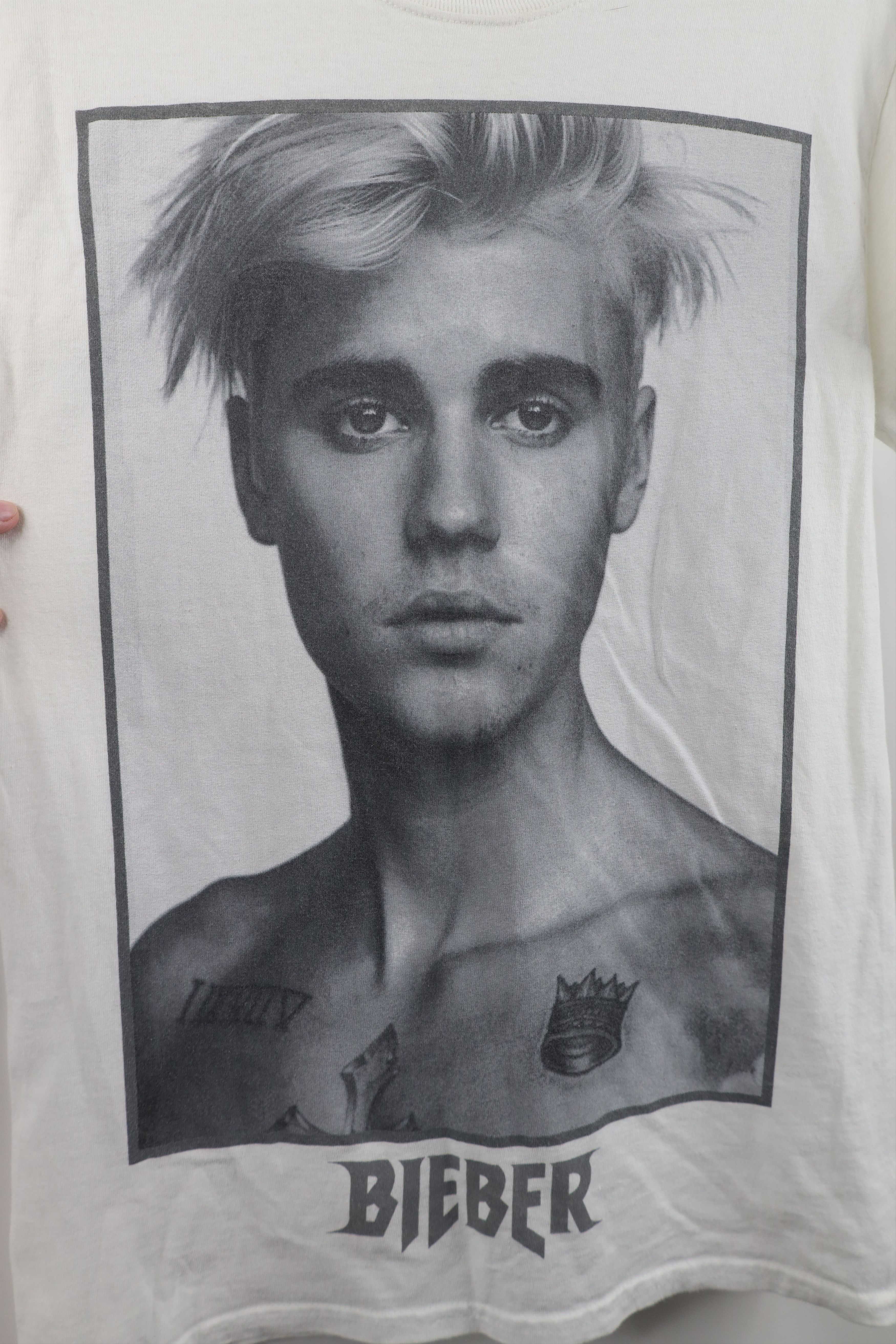 Vintage Streetwear Sorry Tour Justin Bieber Short Sleeve T-Shirt Size S / US 4 / IT 40 - 4 Thumbnail
