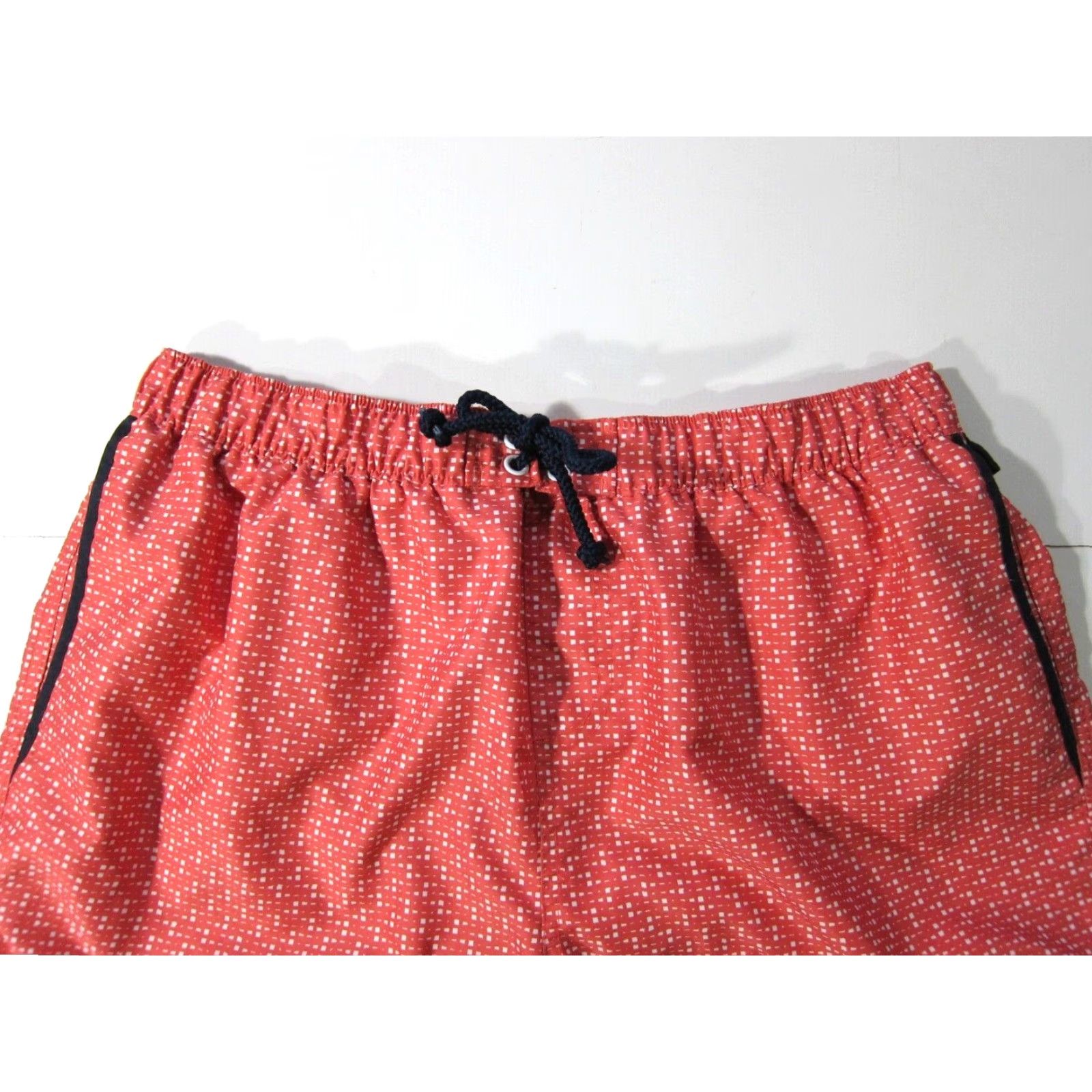 Original Penguin Penguin Munsing Wear Pink White Polka Dot Lined Pocket Swim Trunks Men Large Size US 33 - 3 Thumbnail
