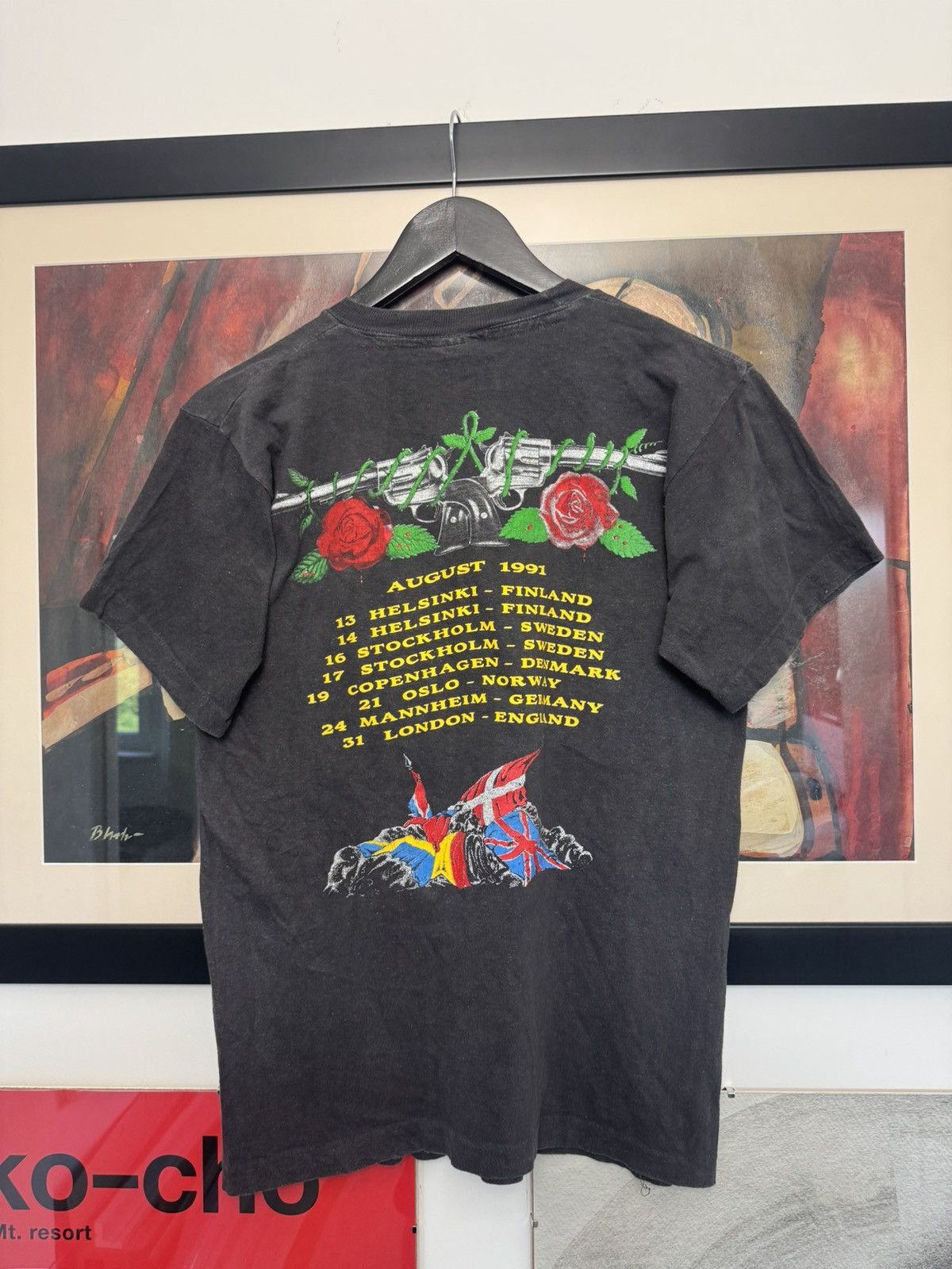 Band Tees Vintage 90s Guns N Roses Rock Band Tee Rare Print Axl Rose Size US M / EU 48-50 / 2 - 2 Thumbnail