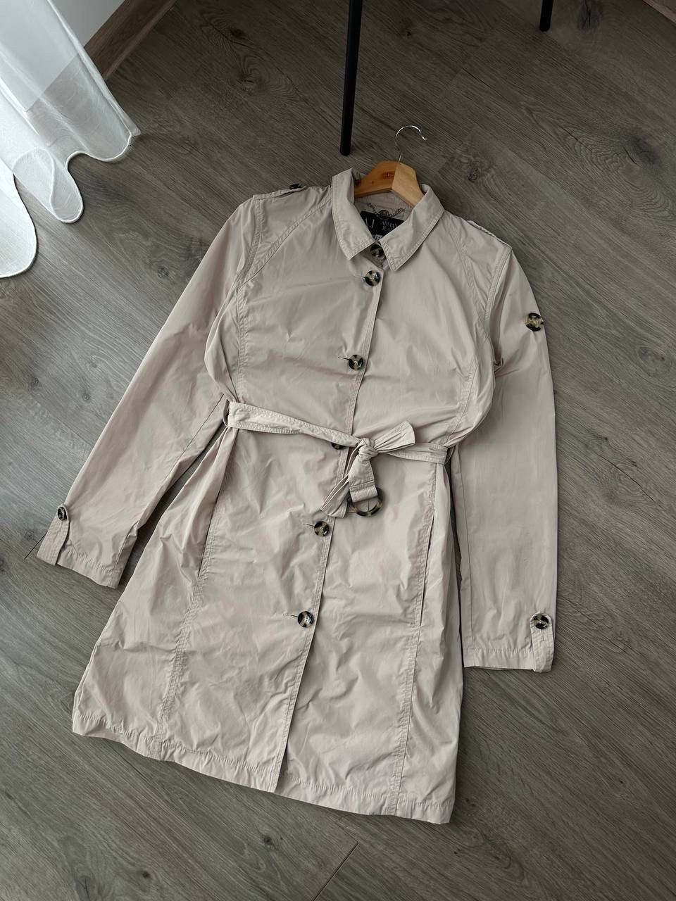 Armani × Vintage Vintage Armani Jeans Nylon Beige Coats Womens Jacket Size M / US 6-8 / IT 42-44 - 4 Thumbnail