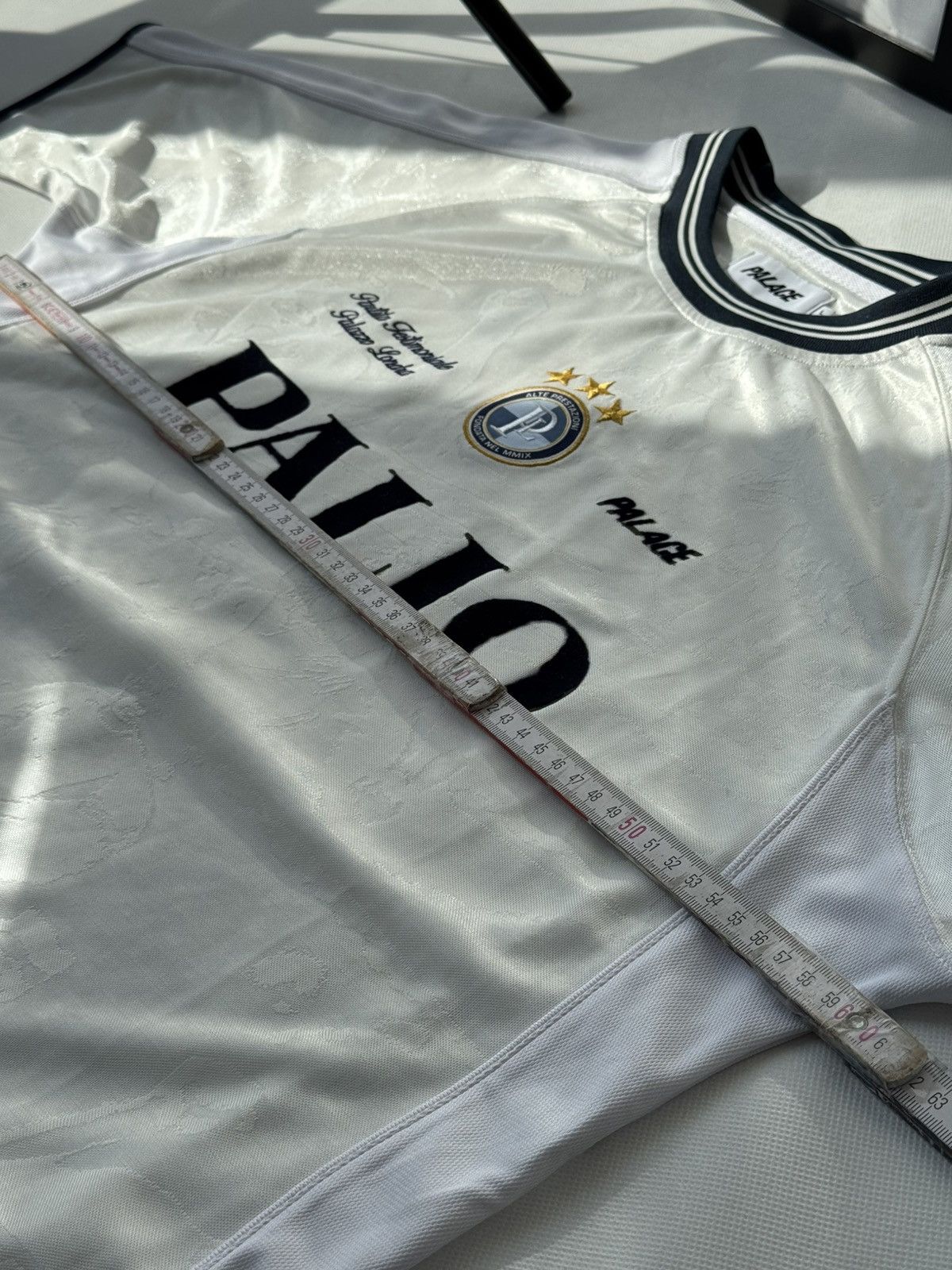Palace × Umbro Palace Umbro Home Shirt Jersey White Size Large Size US L / EU 52-54 / 3 - 22 Thumbnail