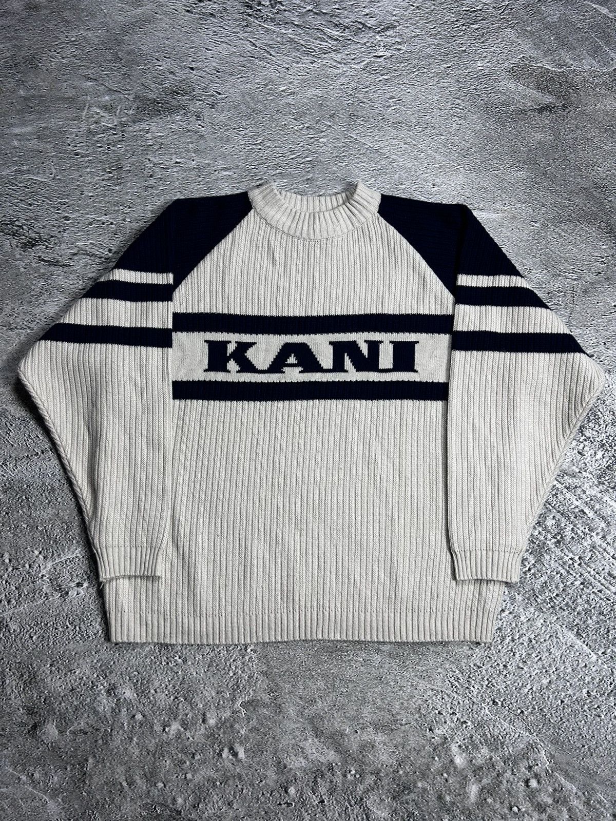 Karl Kani Karl Kani vintage sweater beige big logo spell out Size US XL / EU 56 / 4 - 1 Thumbnail