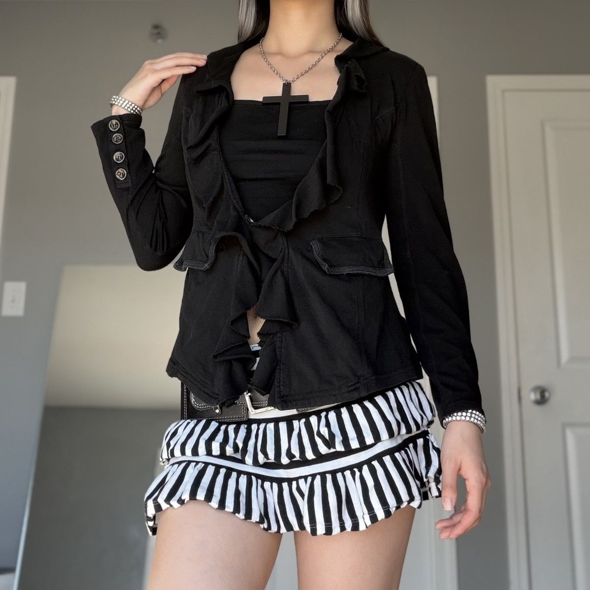 Other Mystree Black Ruffle Open Front Button Cardigan w/ Pockets Size S / US 4 / IT 40 - 12 Thumbnail