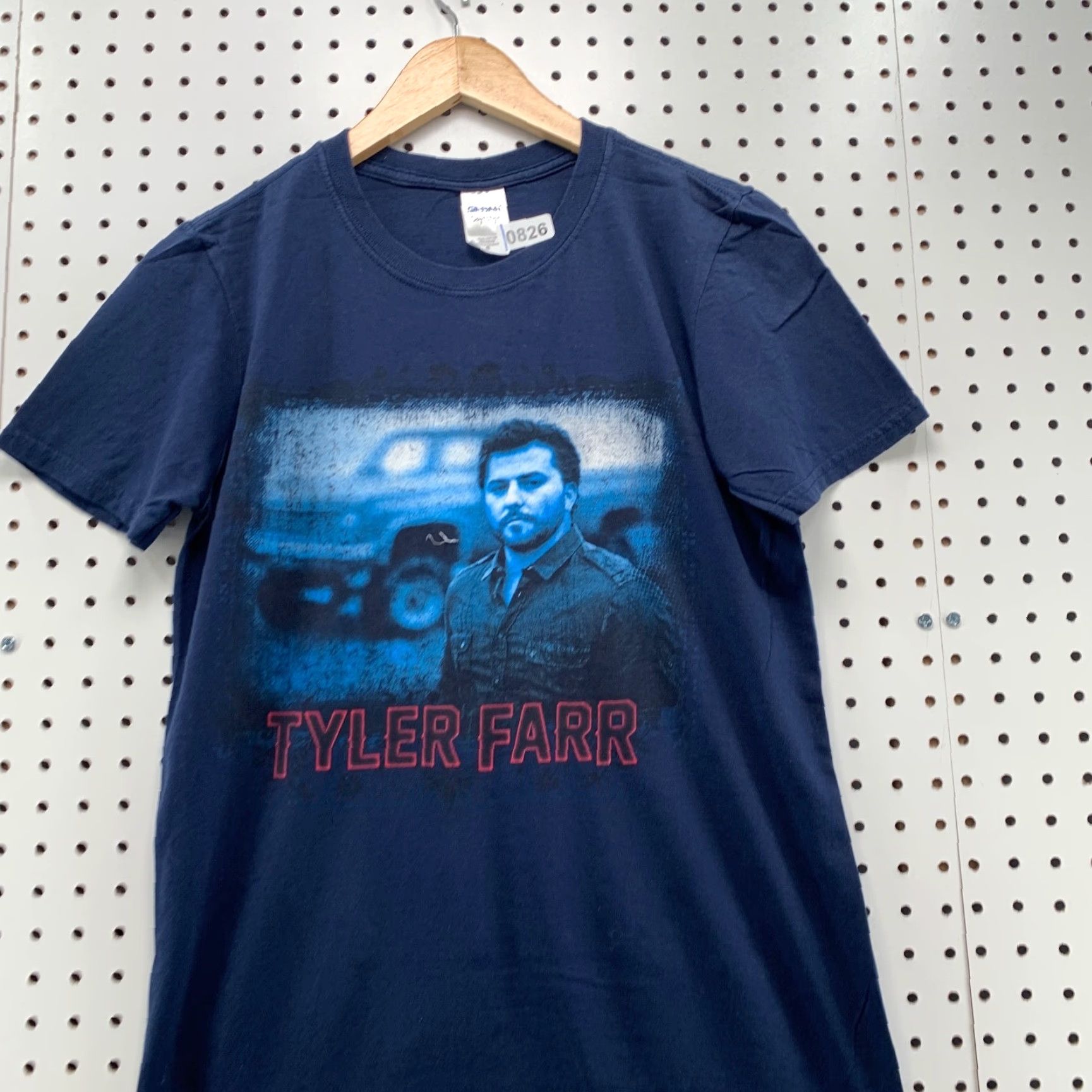 Gildan VINTAGE Gildan Tyler Farr Concert T-Shirt Mens Small Blue Short Sleeve Band Music 17.5x26 Size US S / EU 44-46 / 1 - 3 Thumbnail