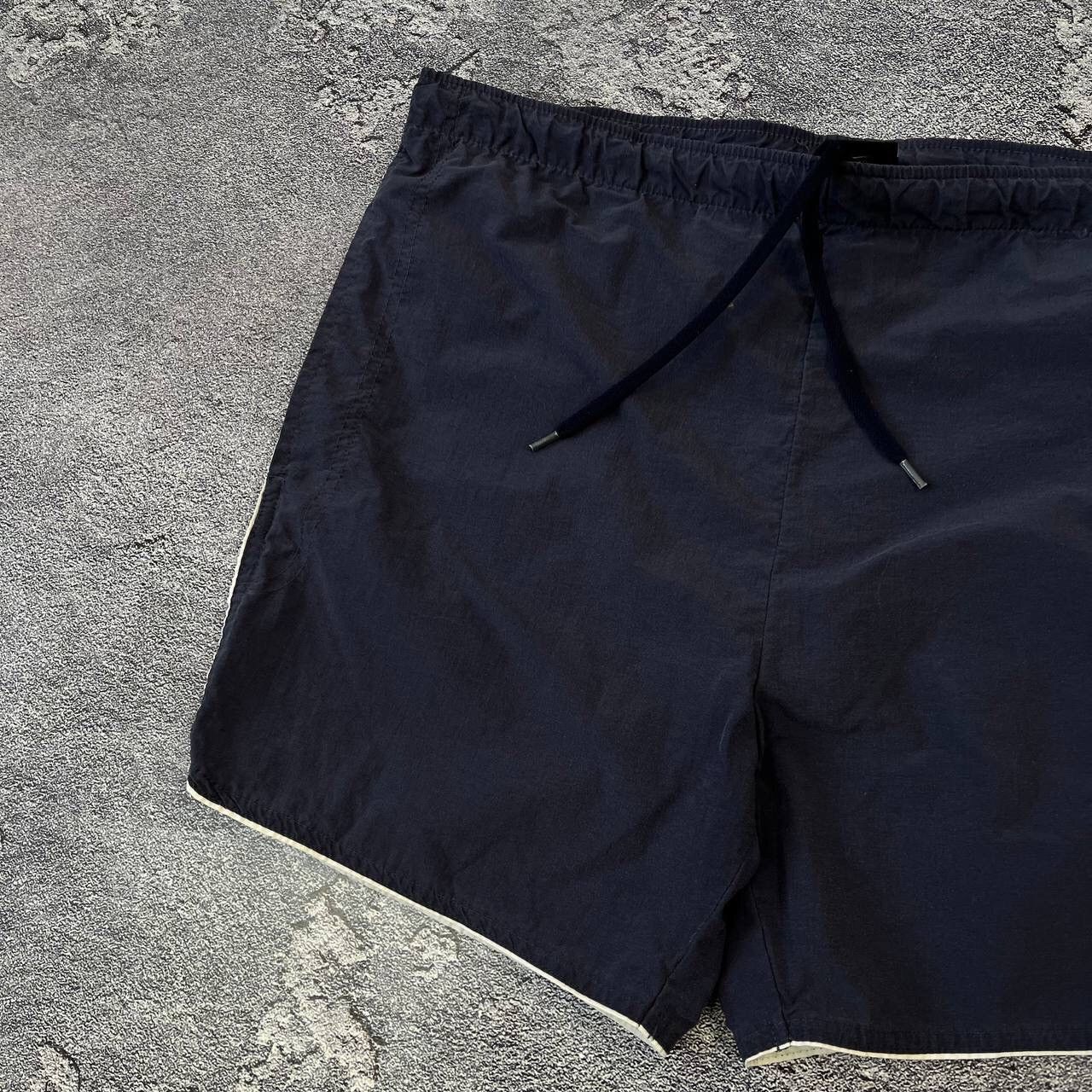 Nike Mens Retro Very 90s Vintage Nike Mini Logo Shorts,Size S Size US 33 - 12 Thumbnail